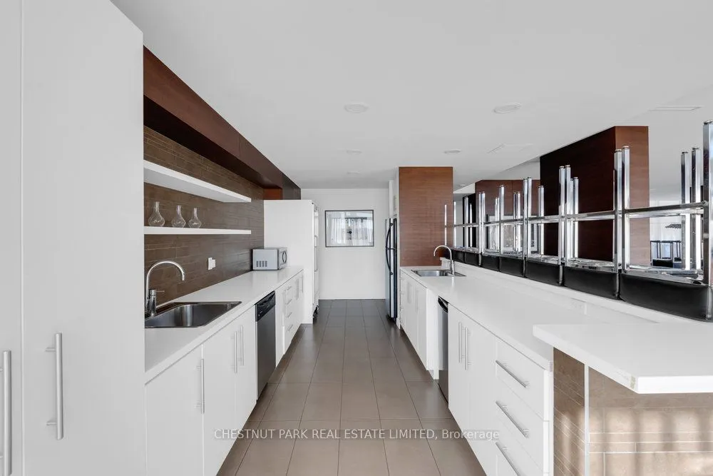 112 George Street, #S704