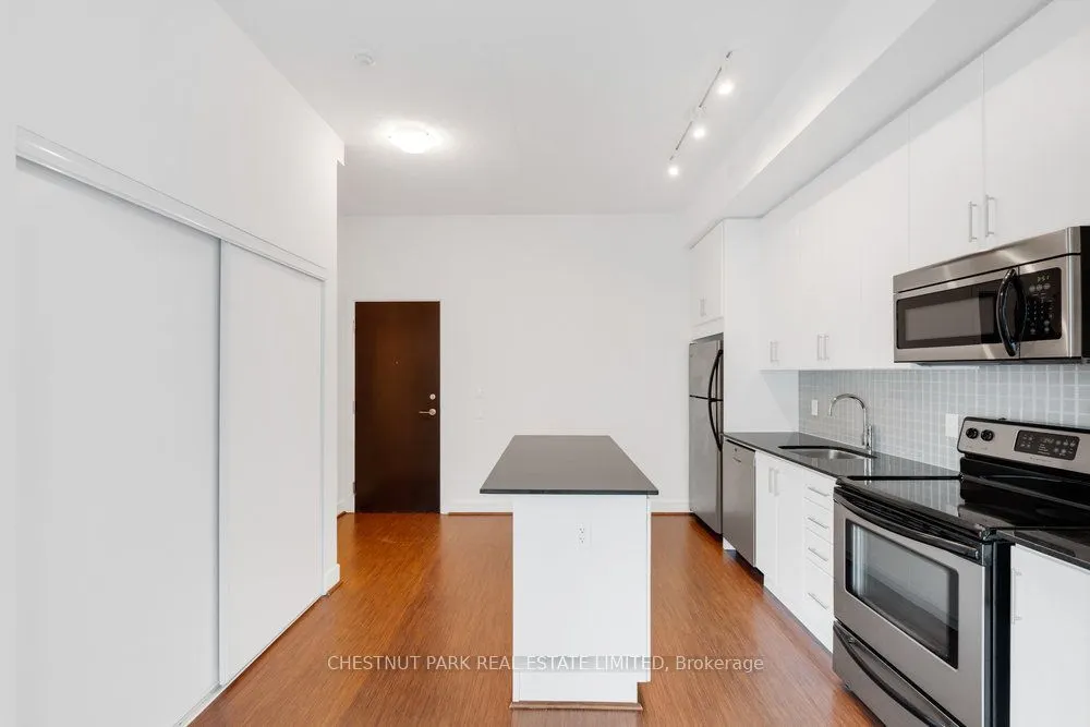 112 George Street, #S704