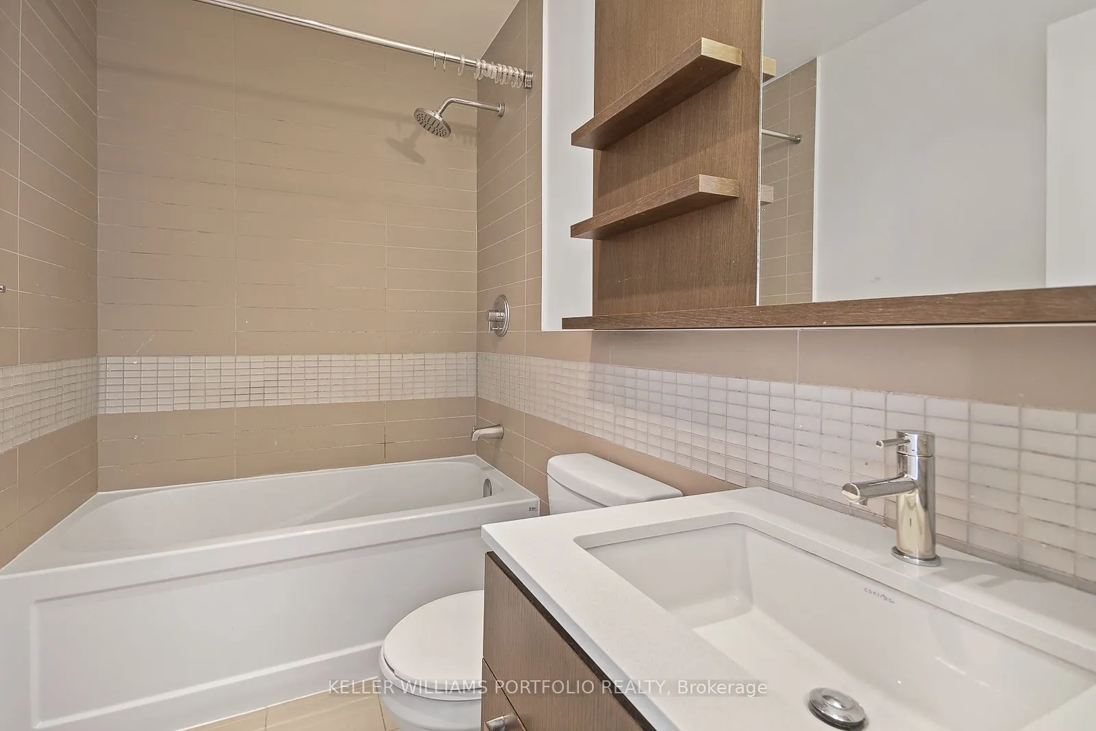 295 Adelaide Street W