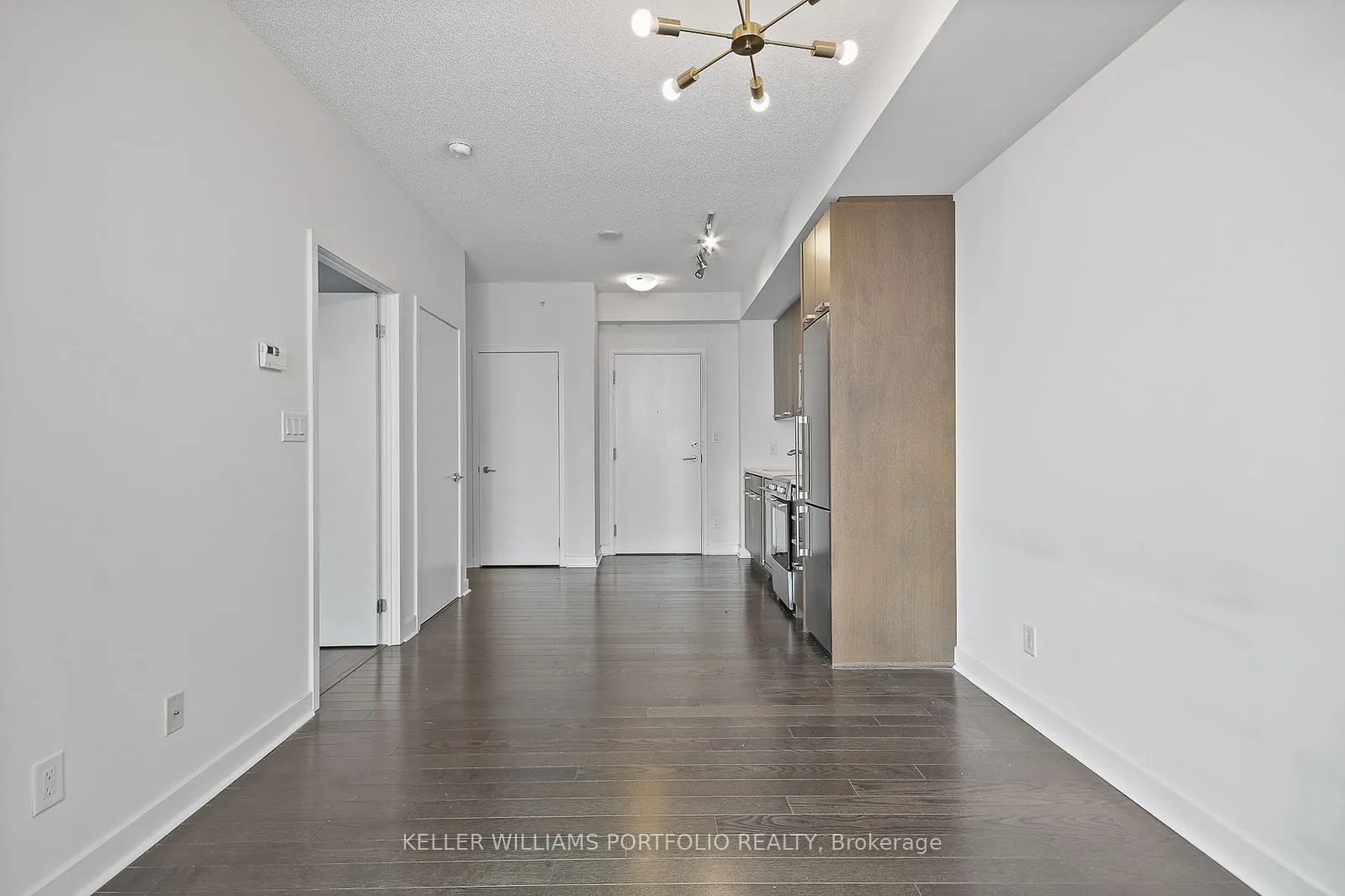 295 Adelaide Street W