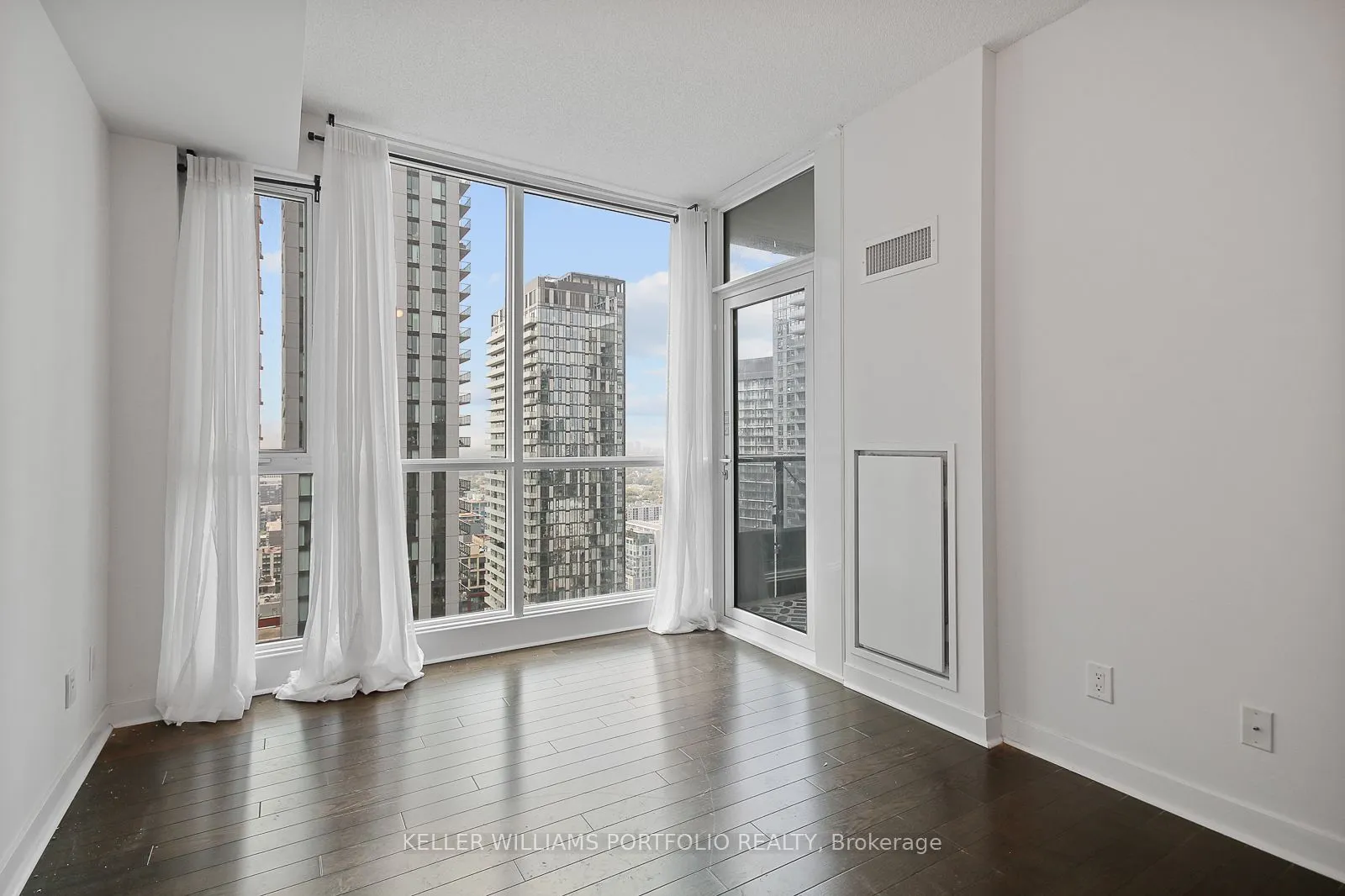 295 Adelaide Street W