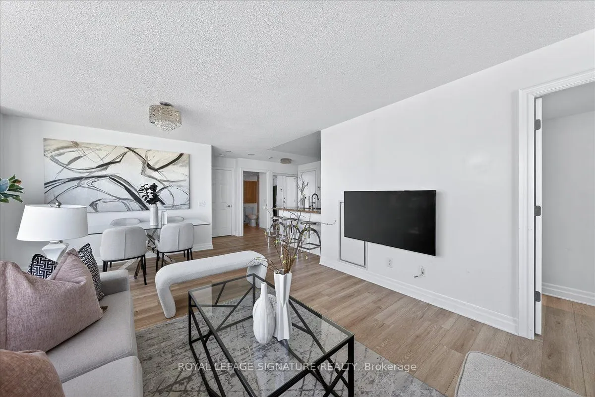 25 Greenview Avenue, #1520