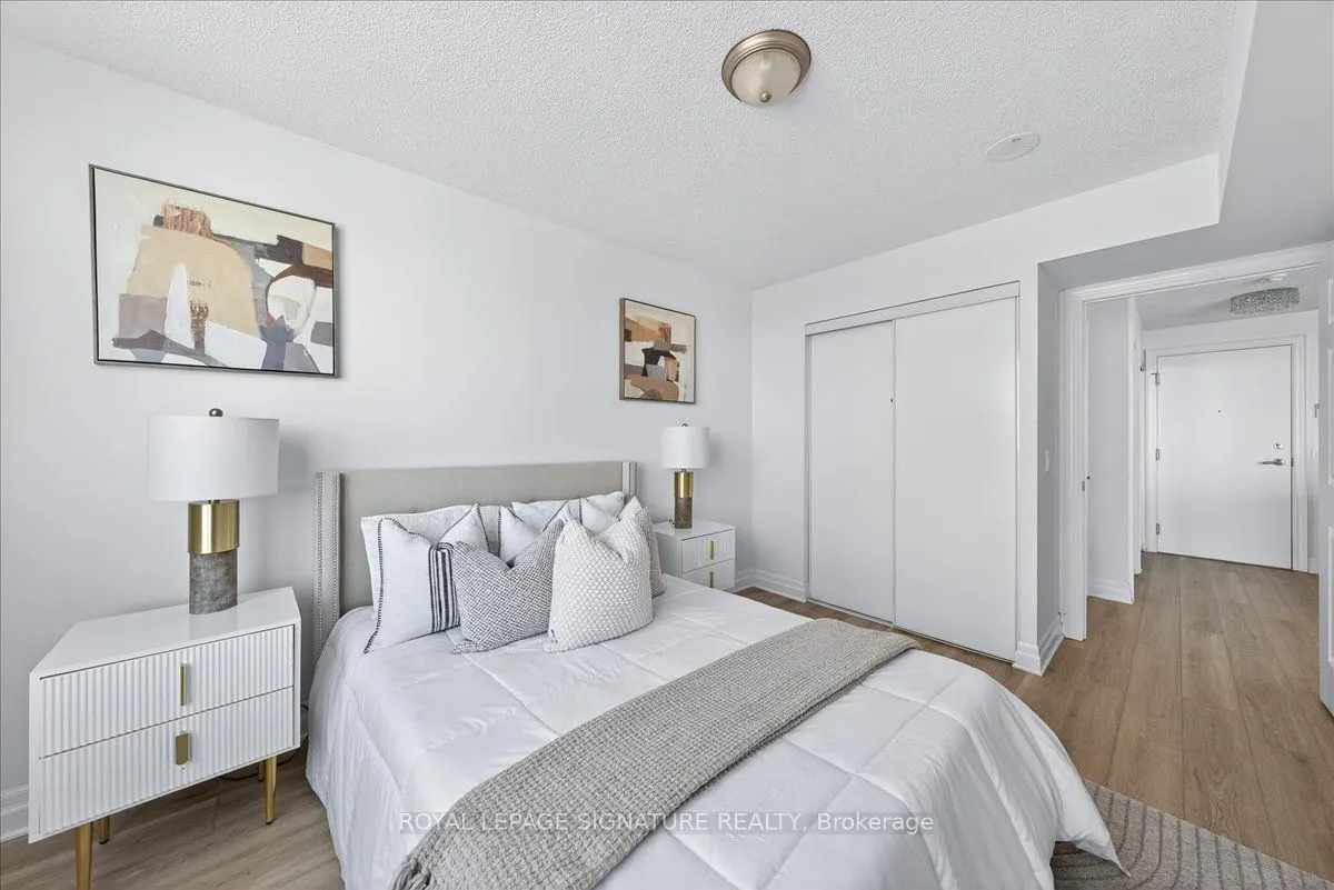 25 Greenview Avenue, #1520