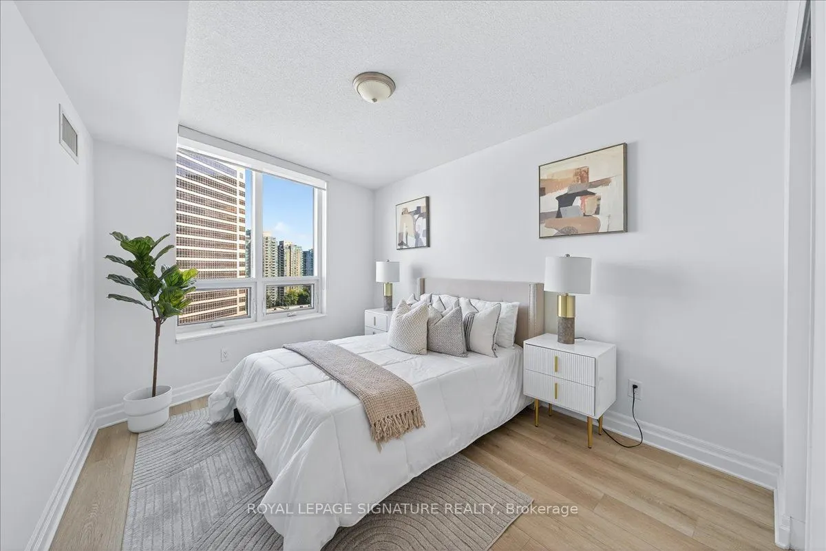 25 Greenview Avenue, #1520