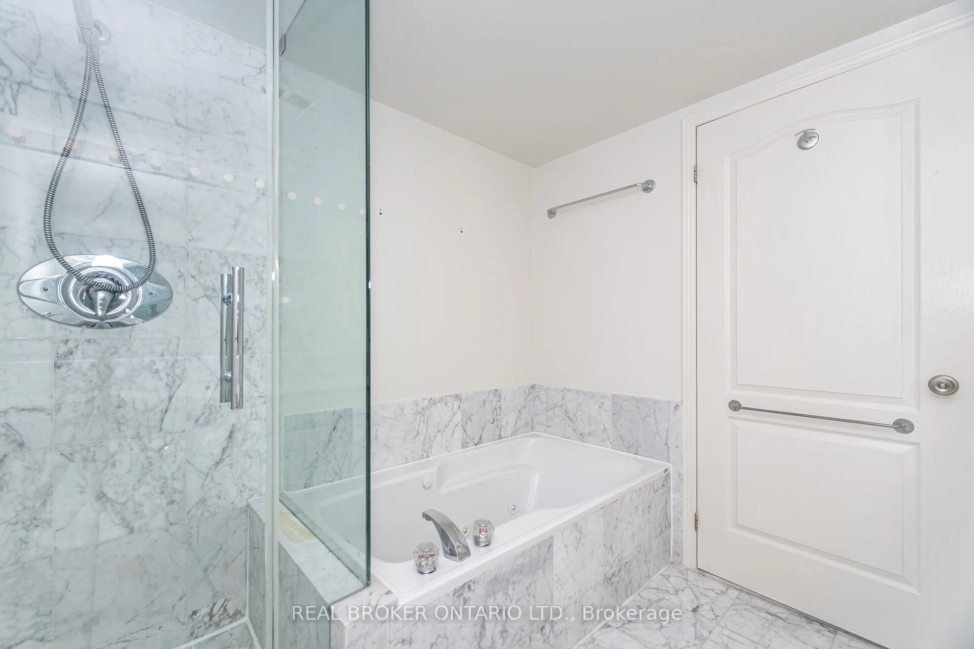 50 Lombard Street, #2301