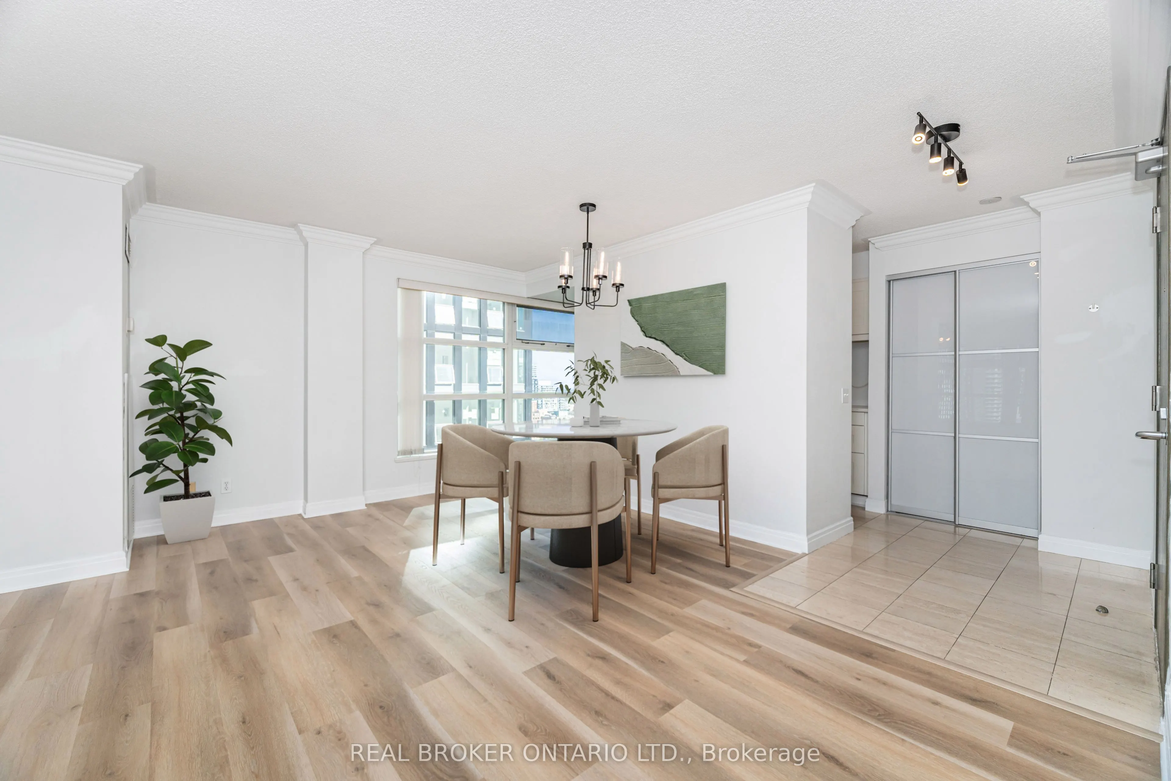 50 Lombard Street, #2301