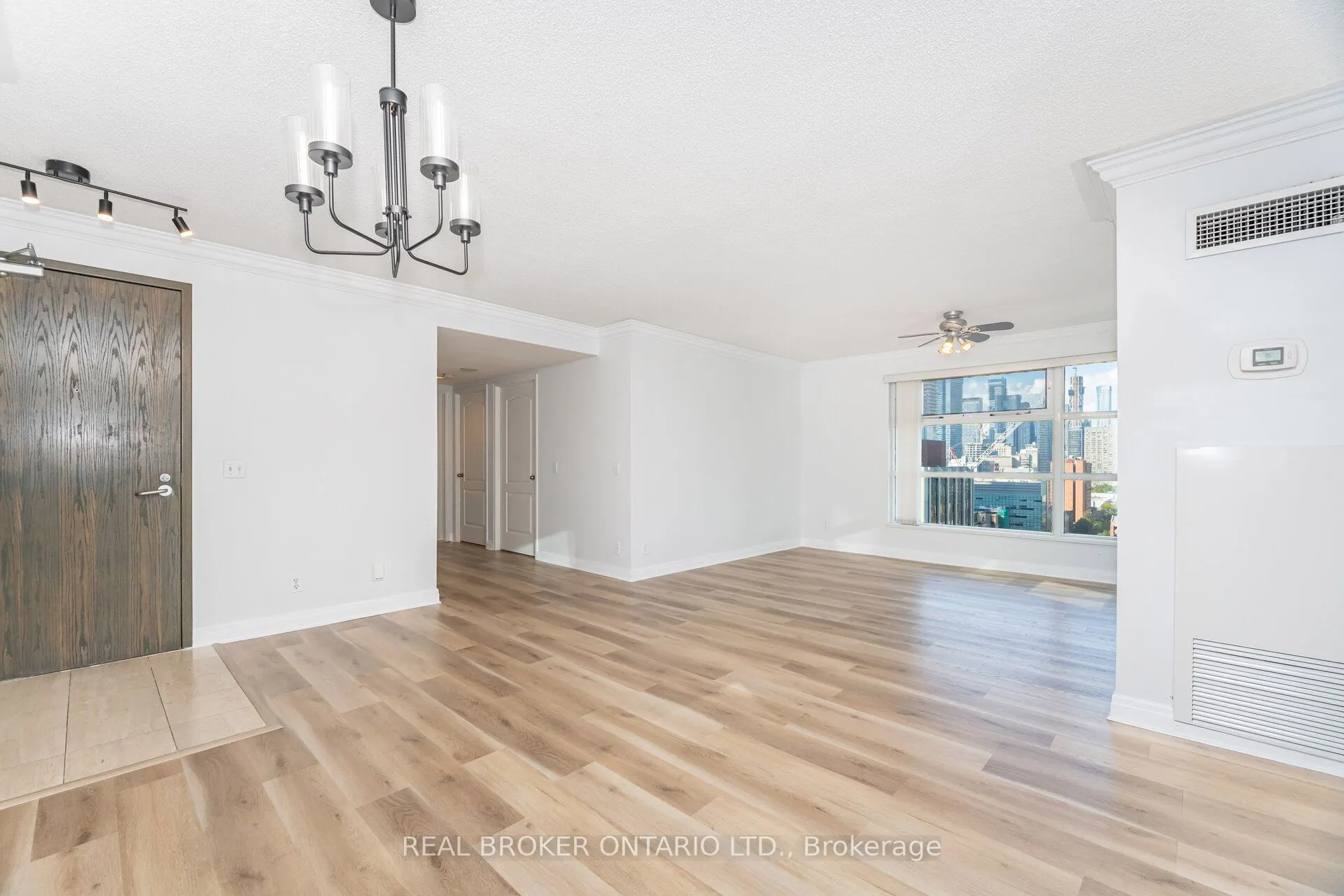 50 Lombard Street, #2301