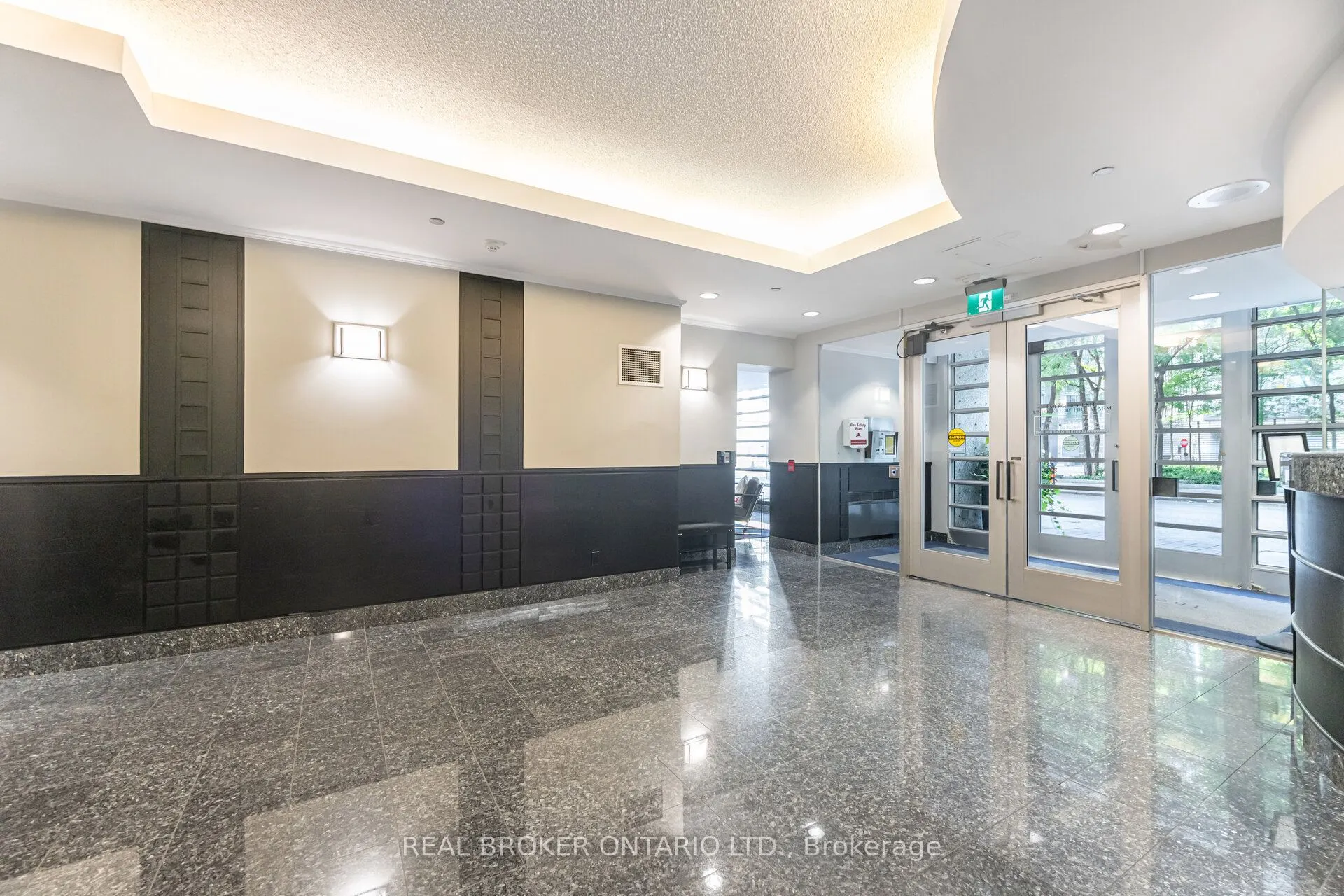 50 Lombard Street, #2301