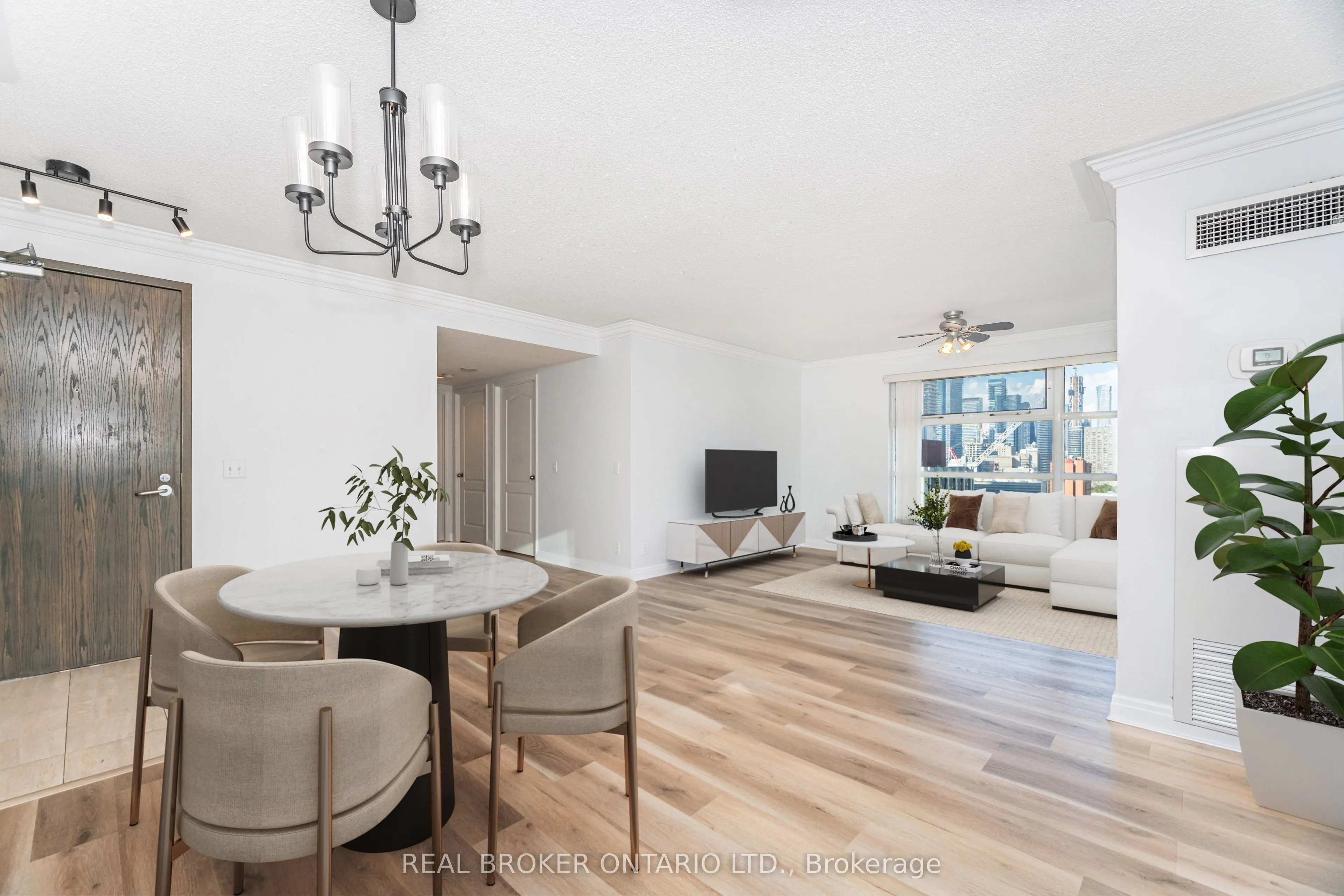 50 Lombard Street, #2301