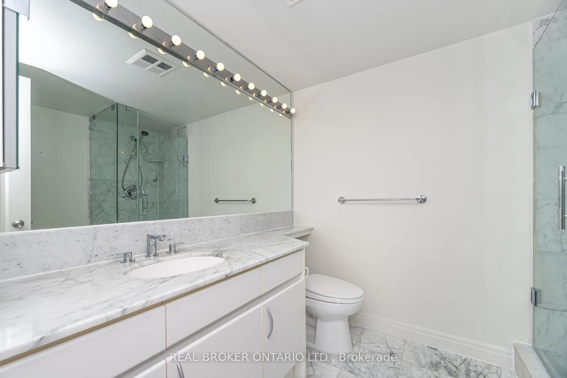 50 Lombard Street, #2301