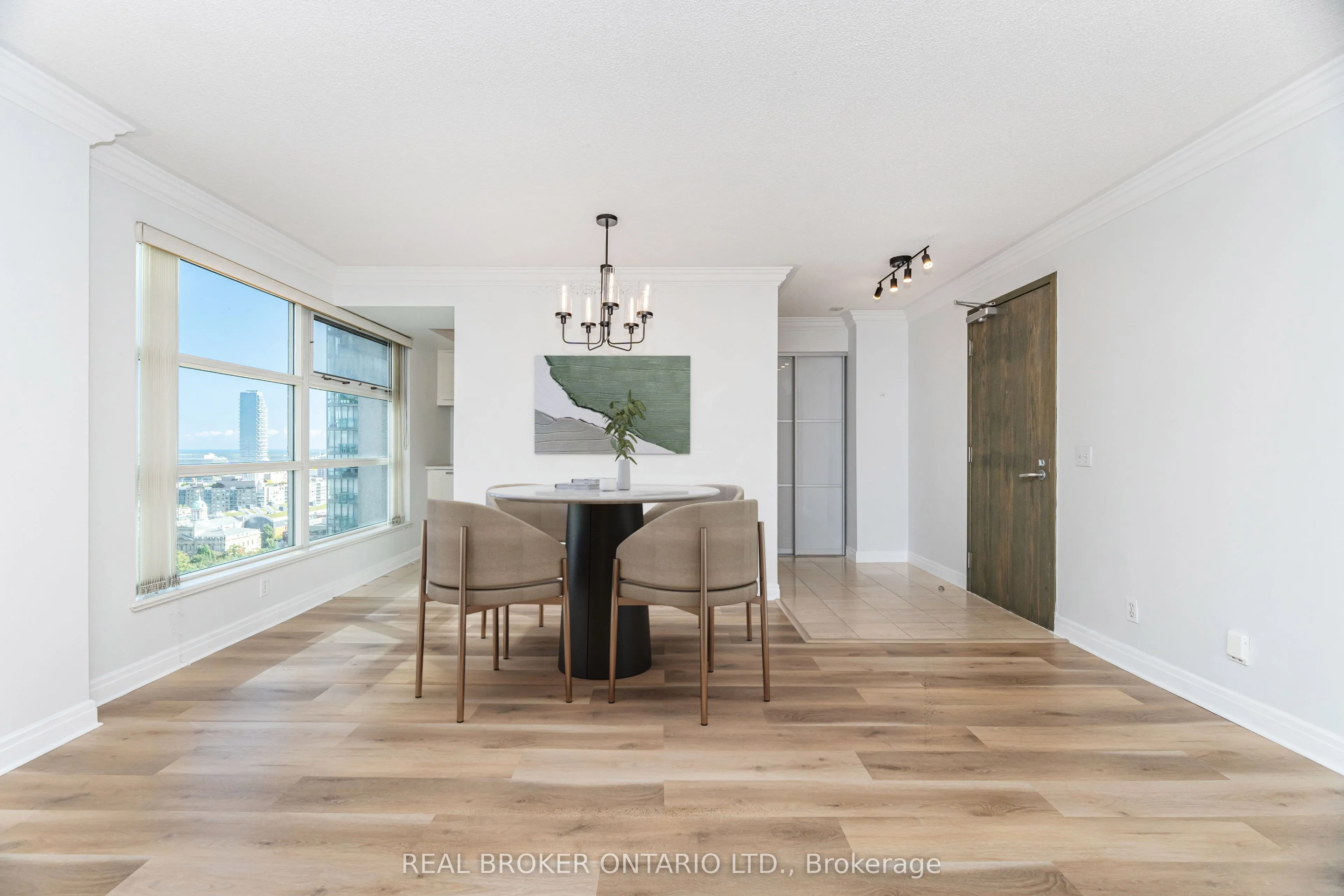 50 Lombard Street, #2301