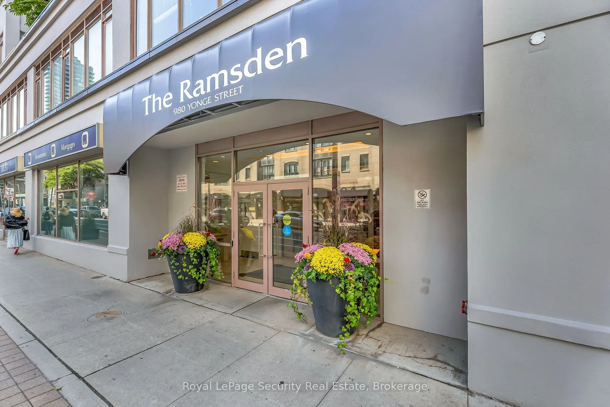 980 Yonge Street, #403
