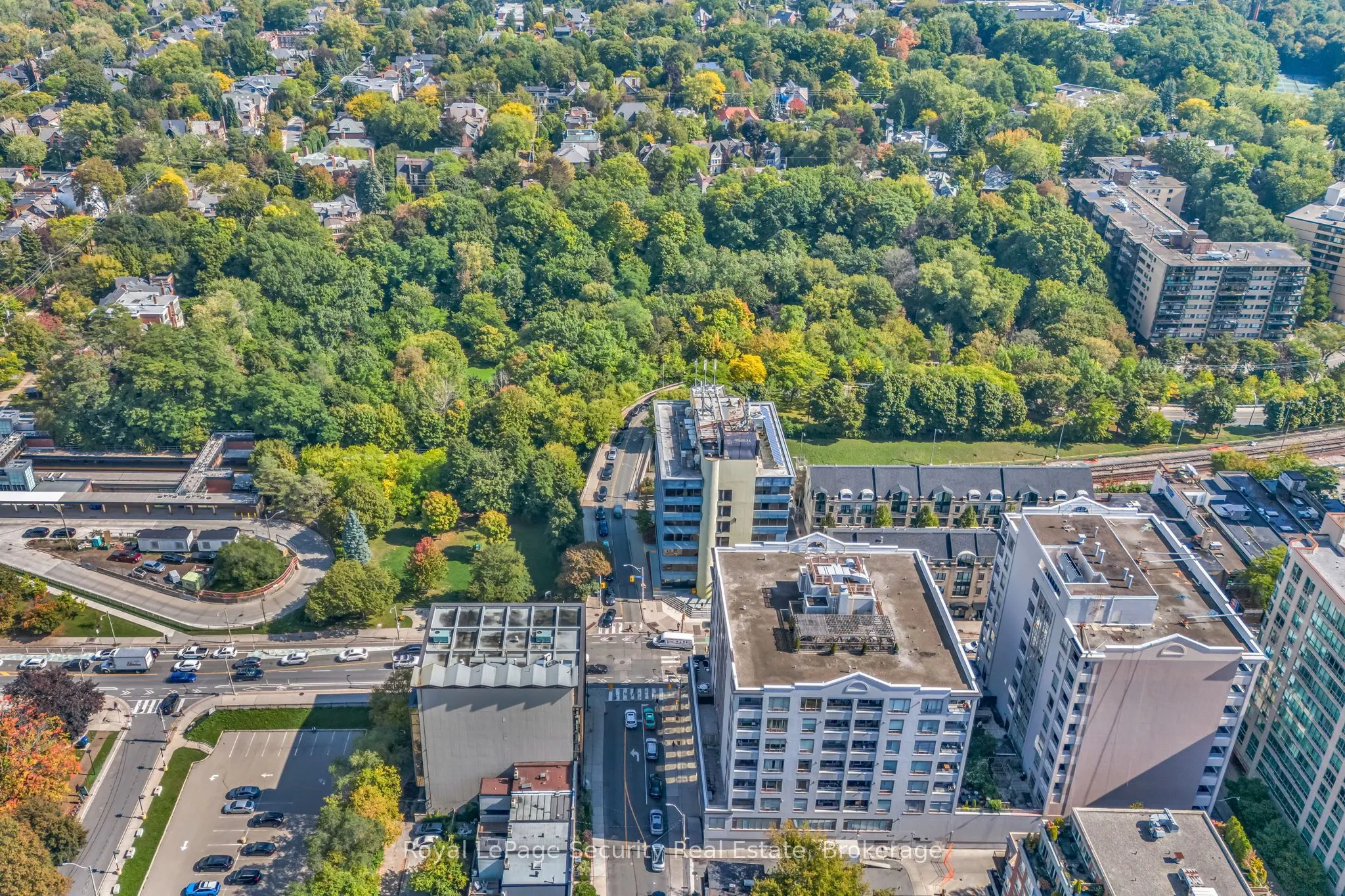 980 Yonge Street, #403