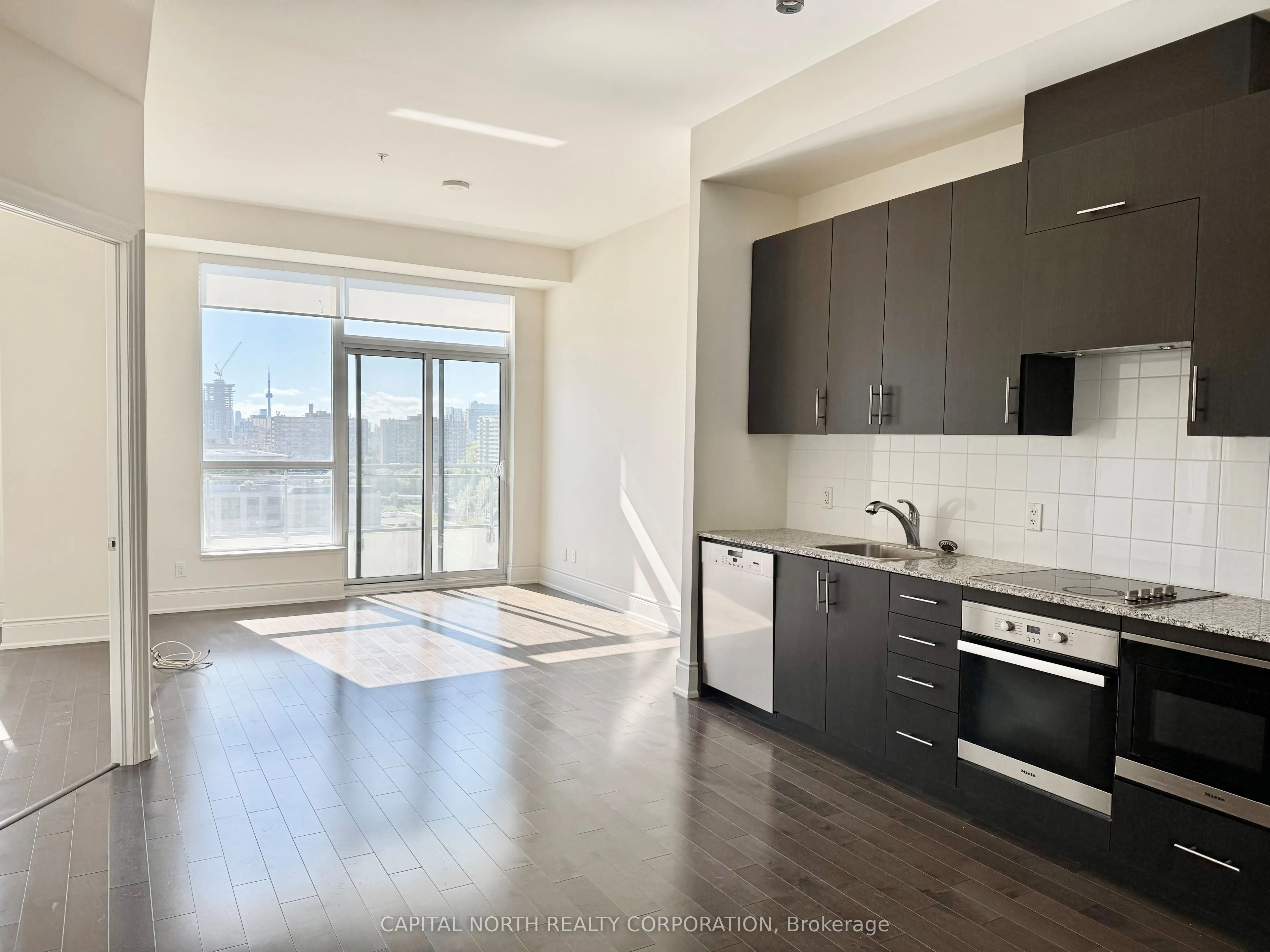 23 Glebe Road W, #1015