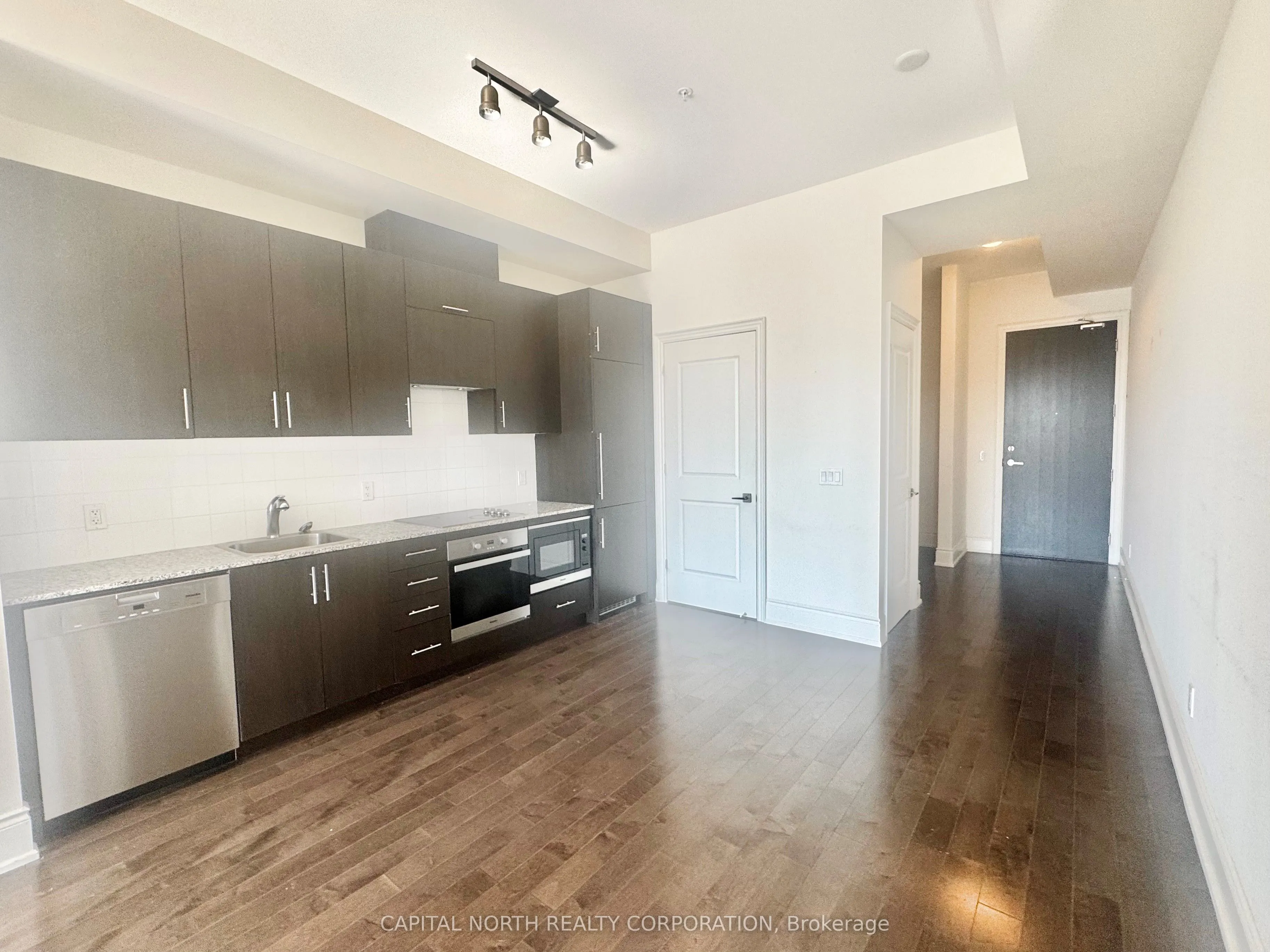 23 Glebe Road W, #1015