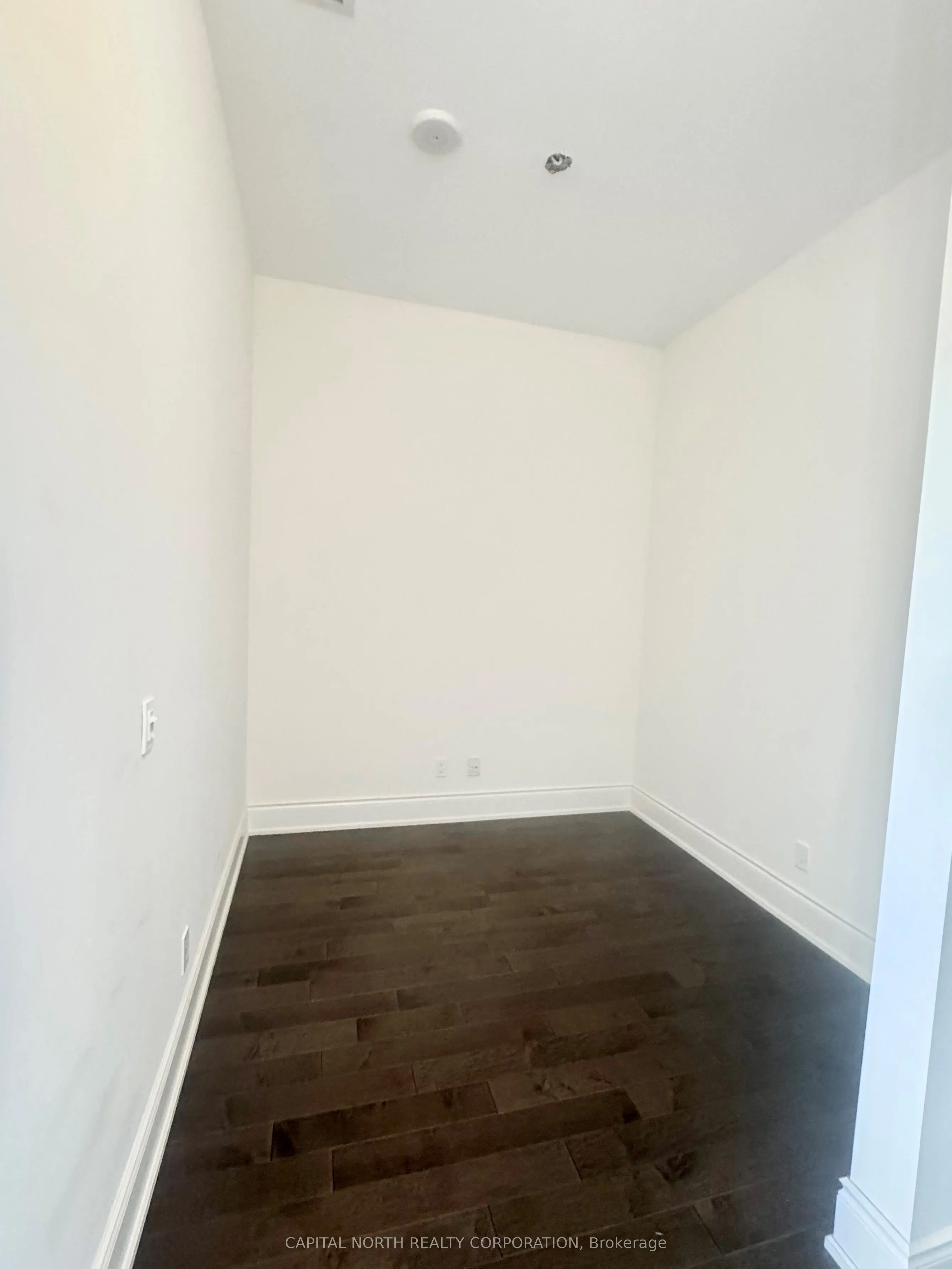 23 Glebe Road W, #1015