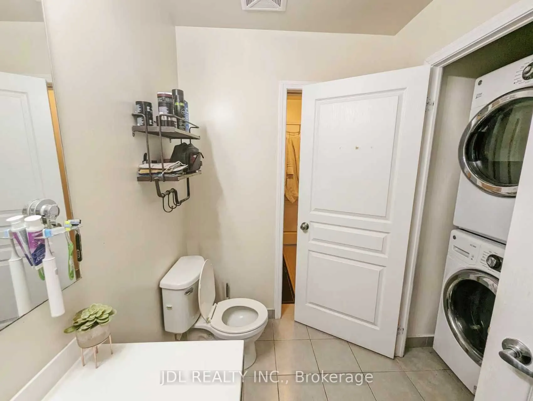352 Front Street W, #1407