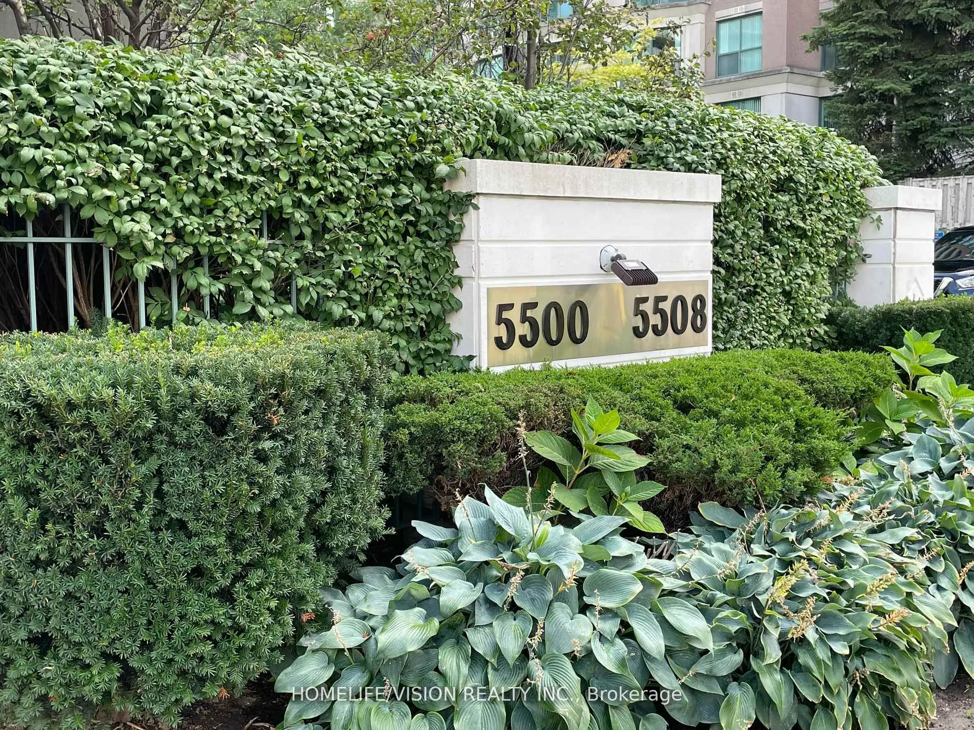 5508 Yonge Street, #306
