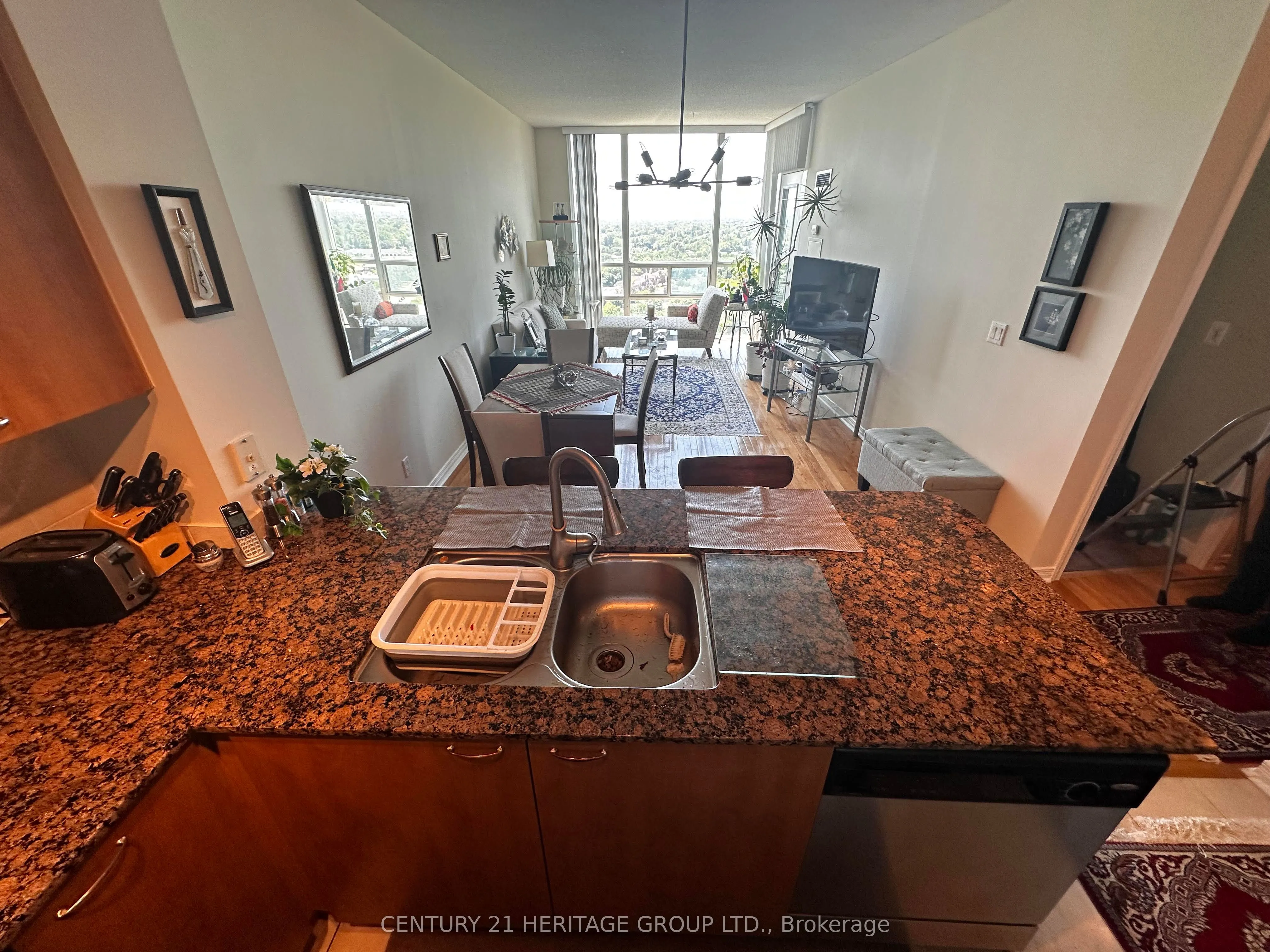 509 Beecroft Road, #2206