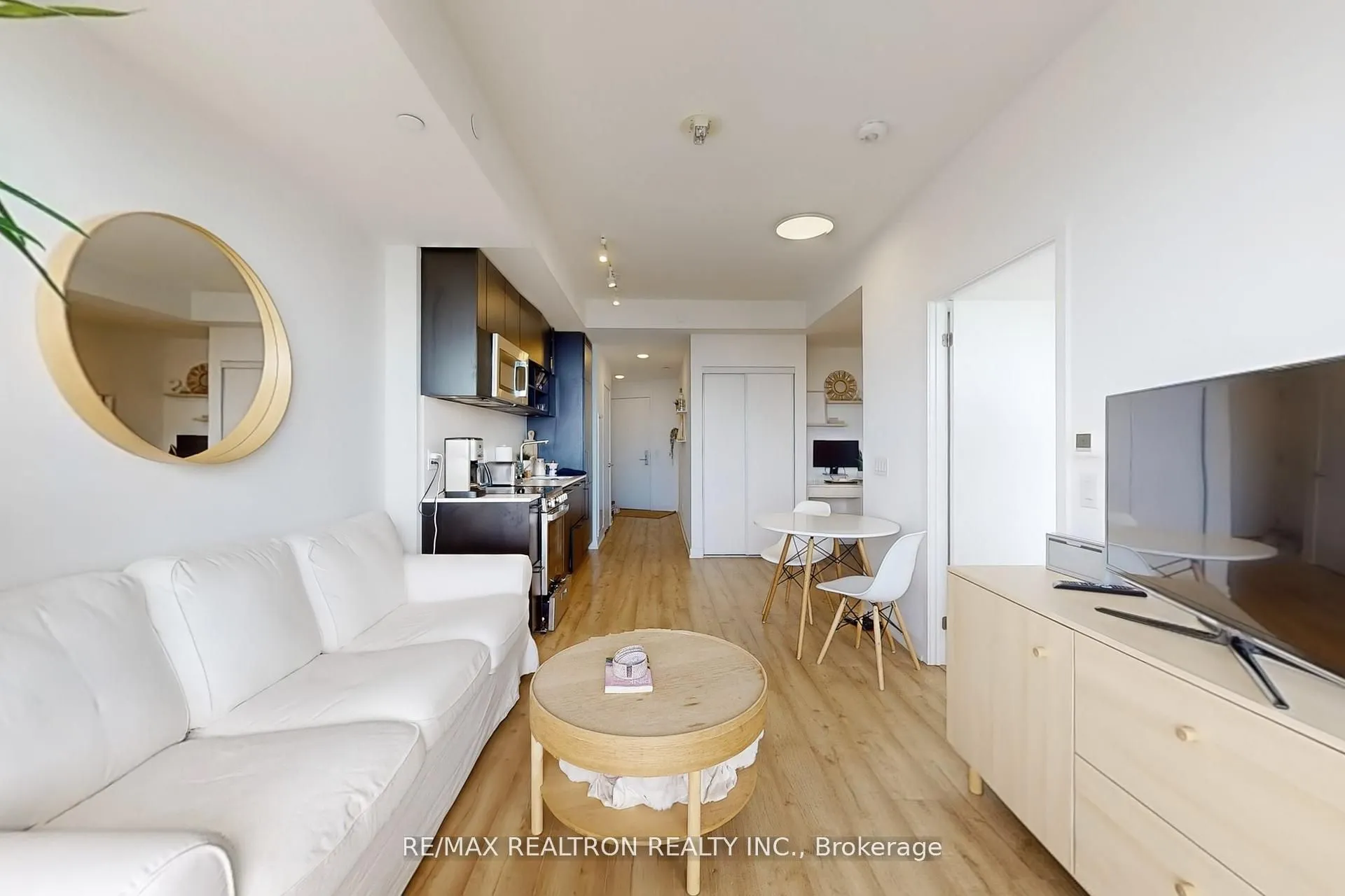 135 East Liberty Street, #1901