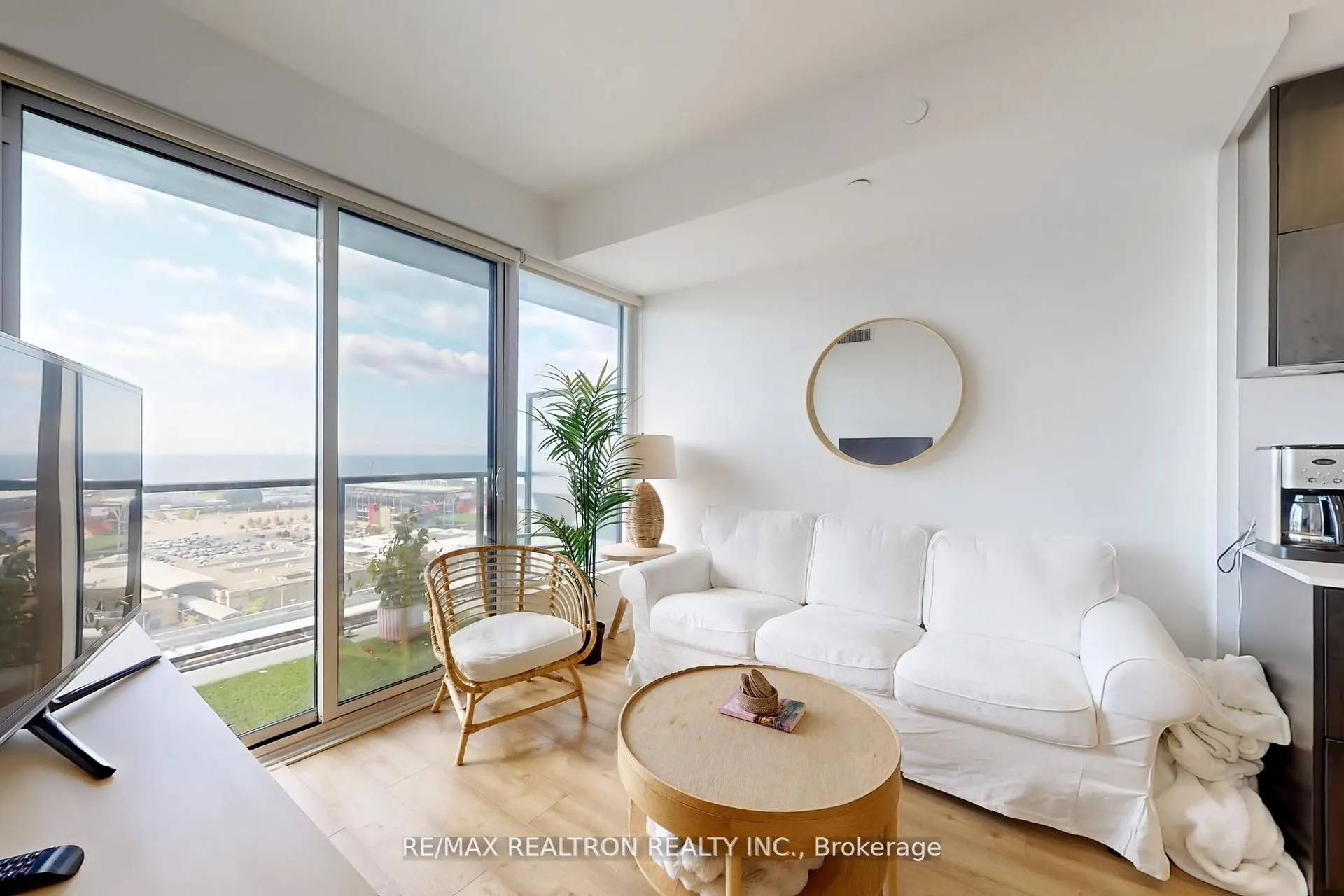 135 East Liberty Street, #1901
