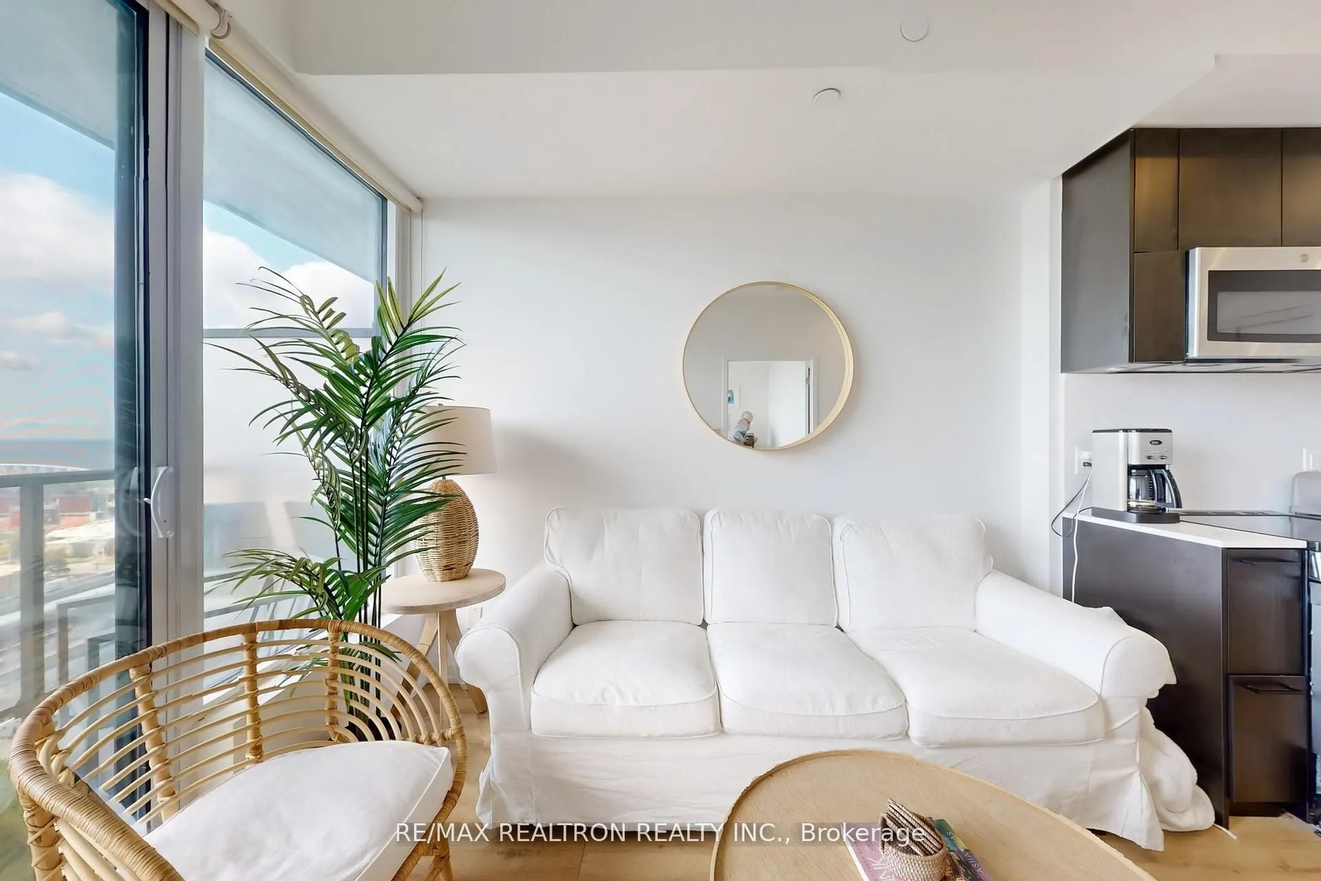 135 East Liberty Street, #1901