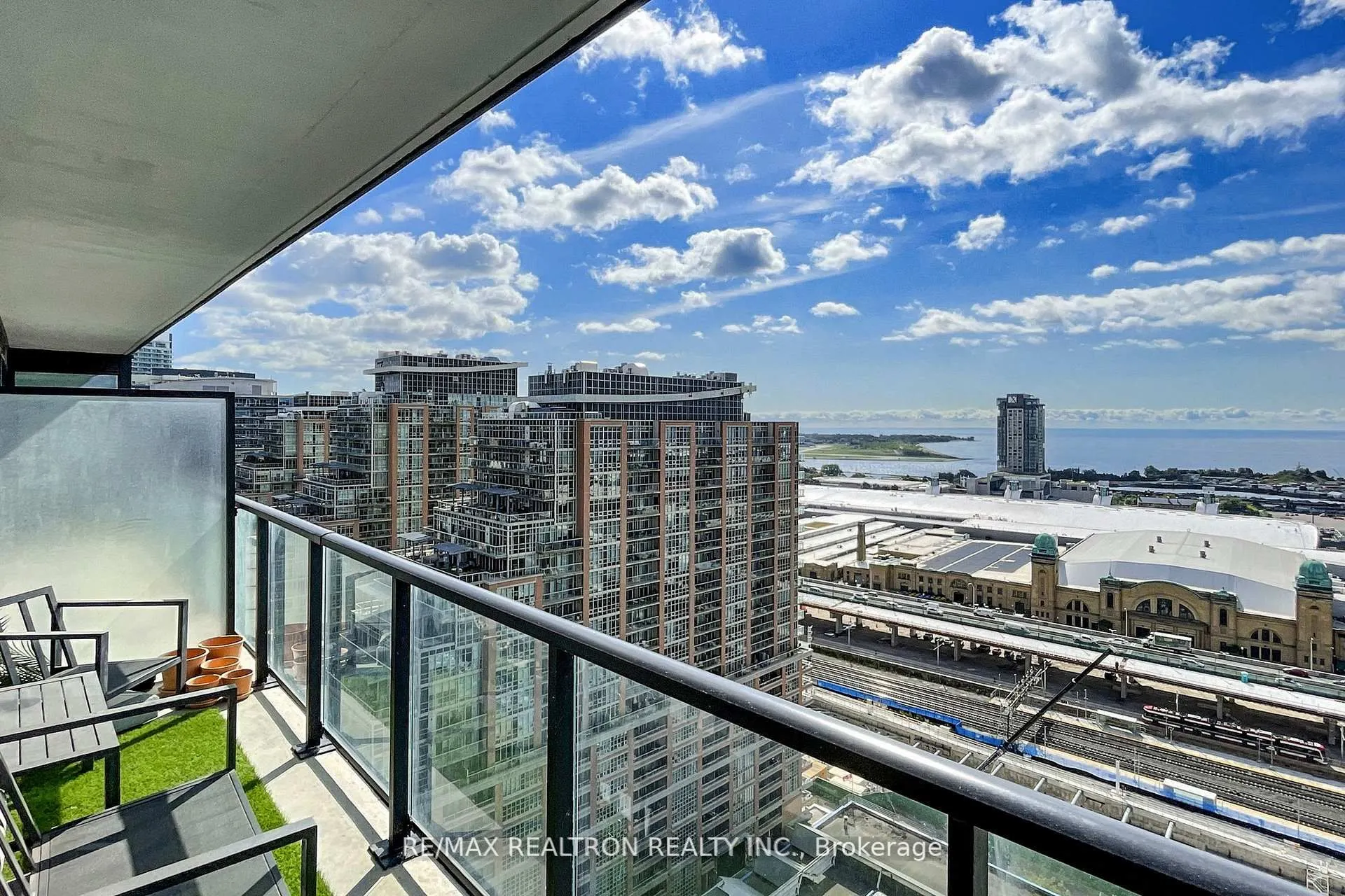 135 East Liberty Street, #1901