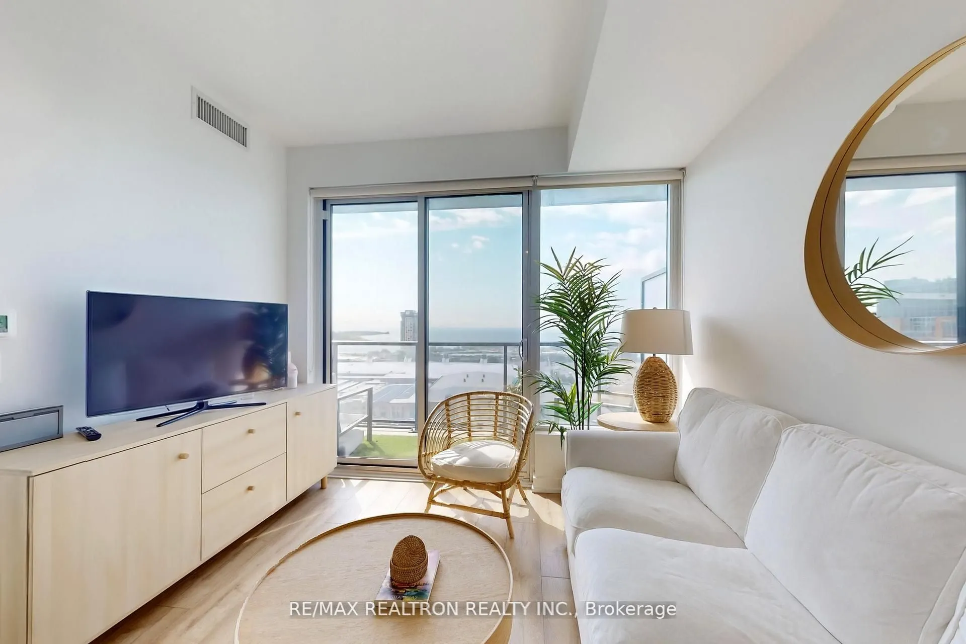 135 East Liberty Street, #1901