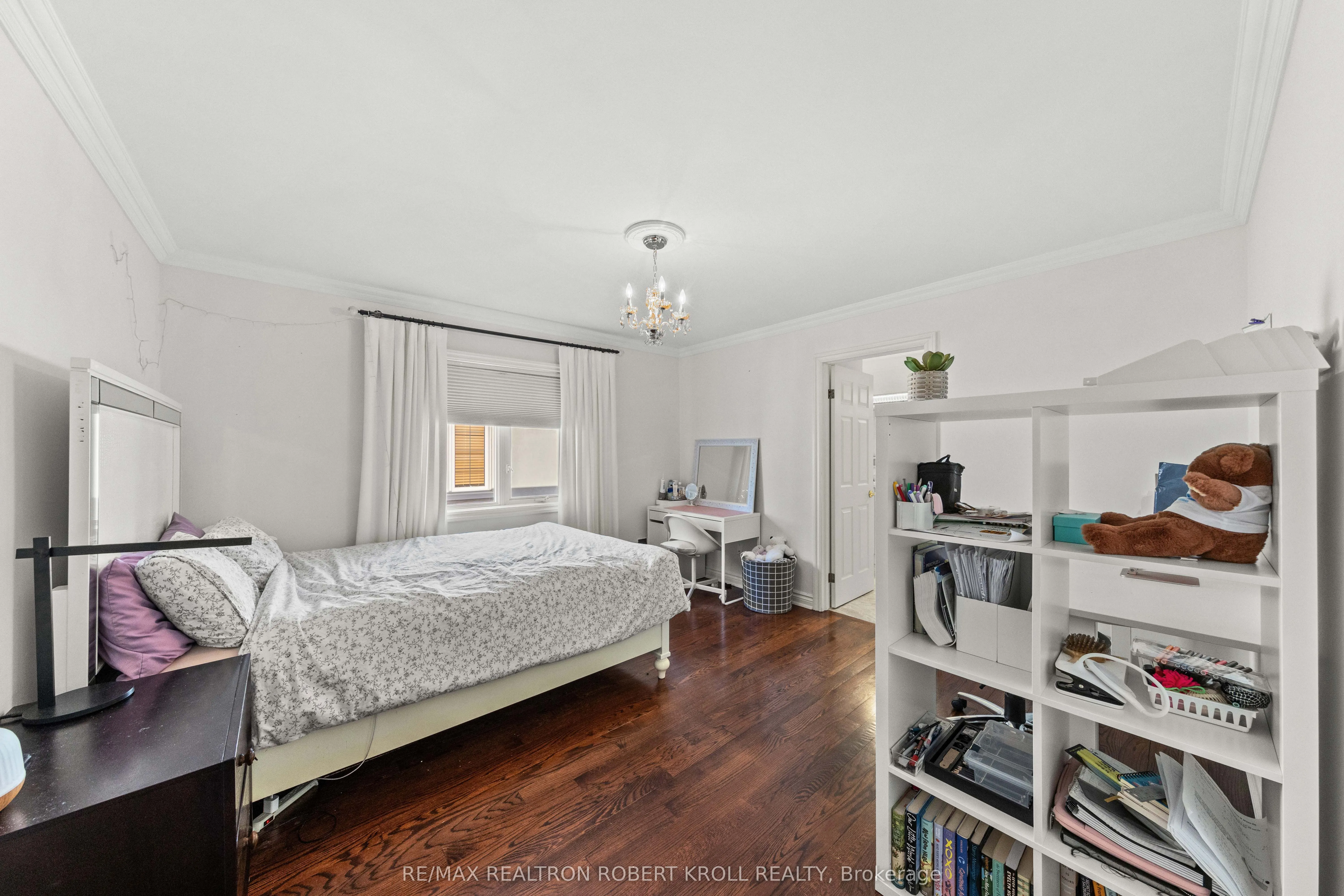 10 Gorman Park Road