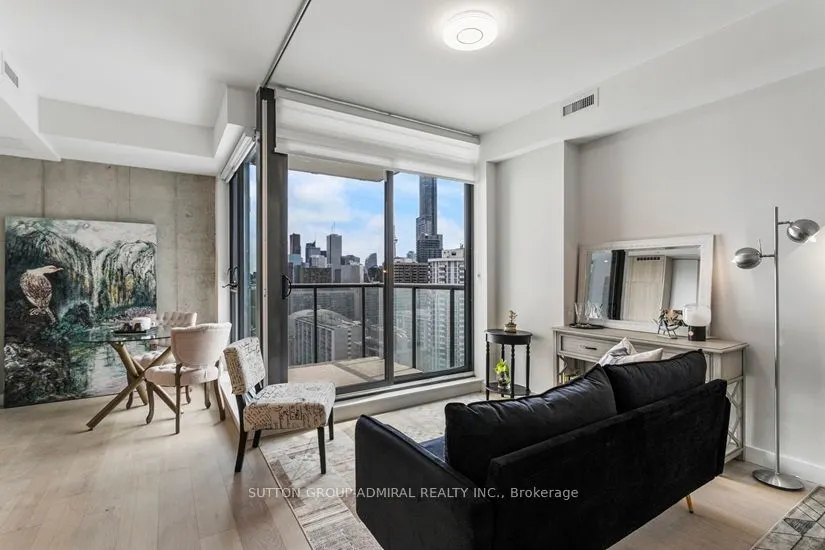 81 Wellesley Street E, #2104