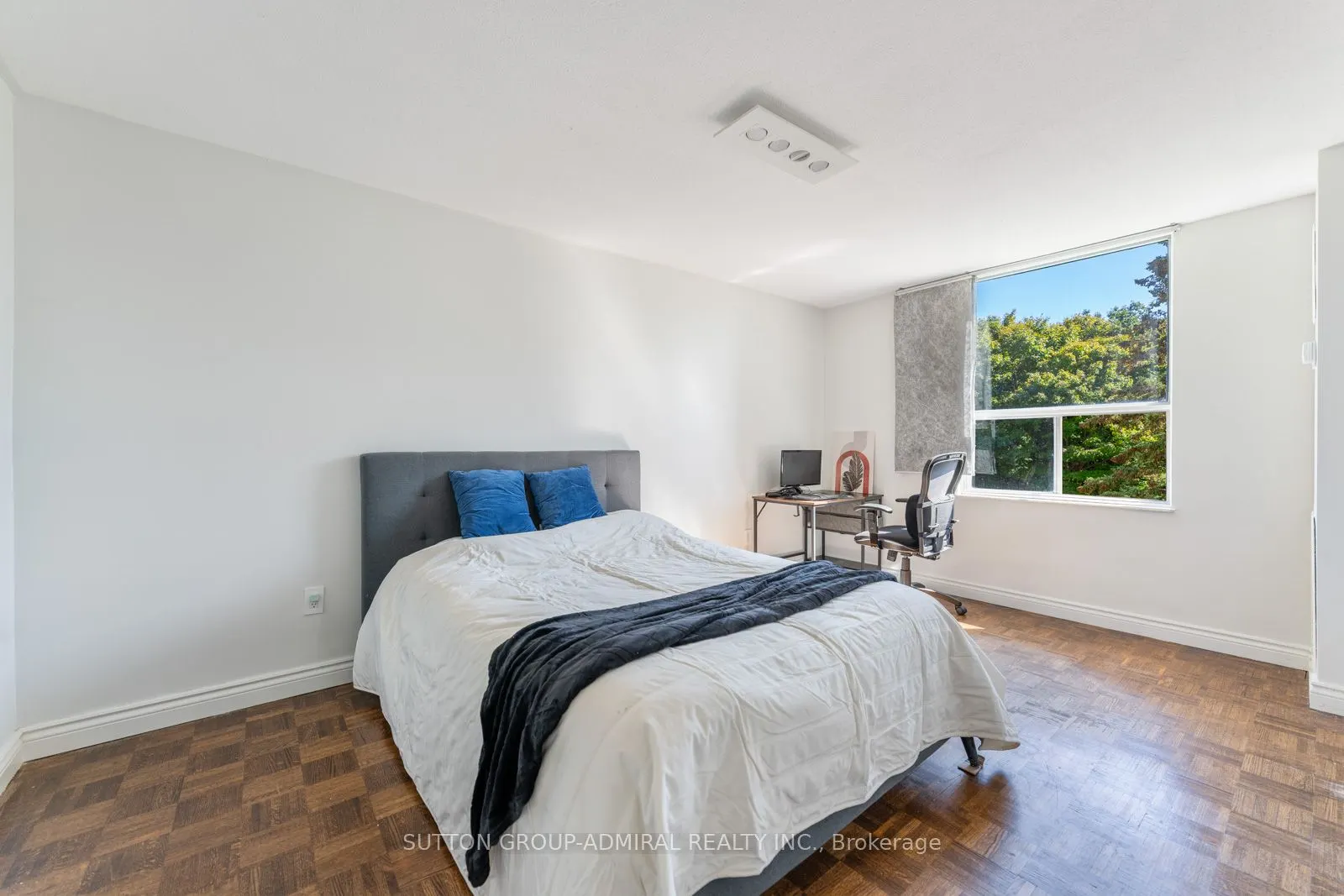 5 Shady Golfway, #415