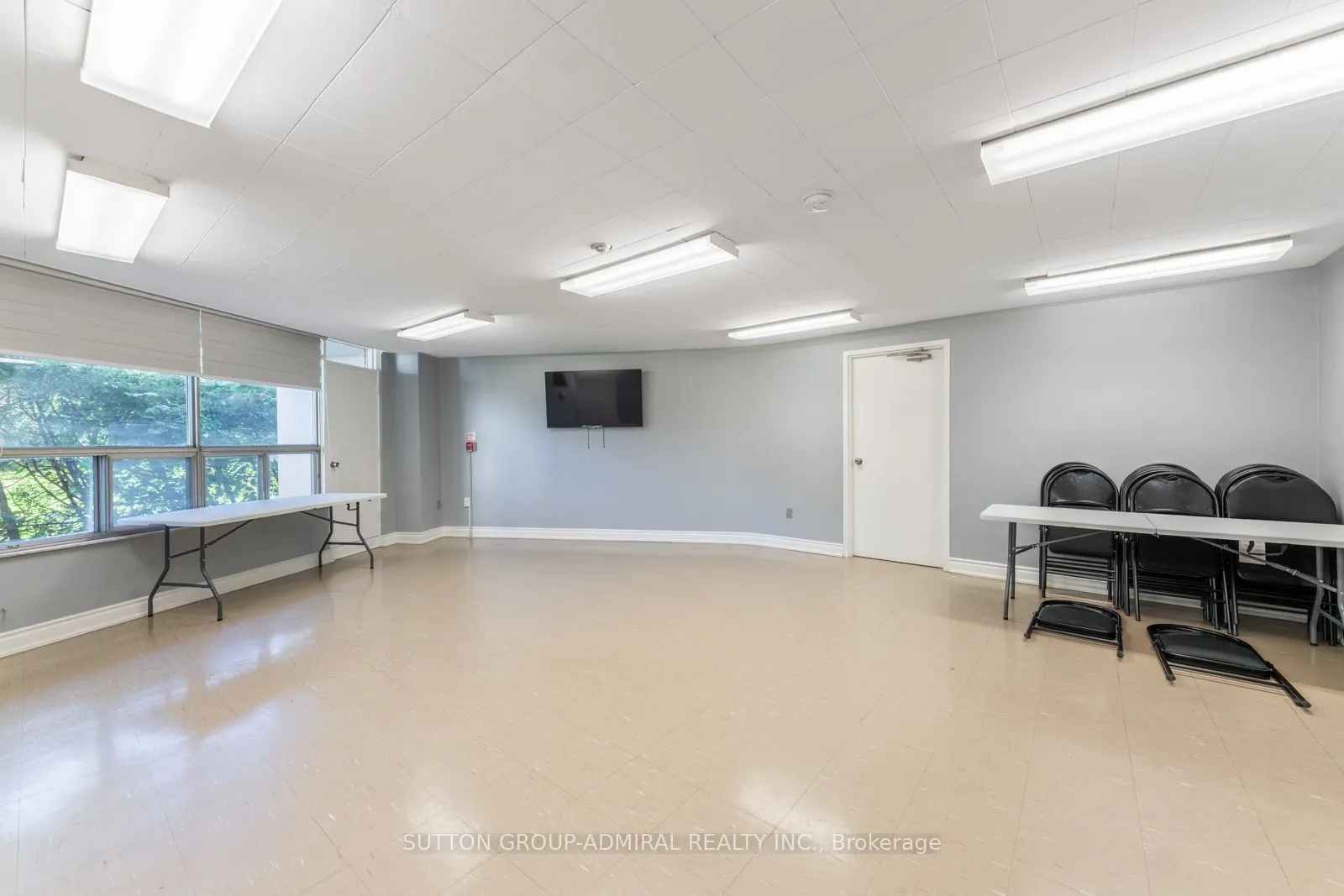 5 Shady Golfway, #415