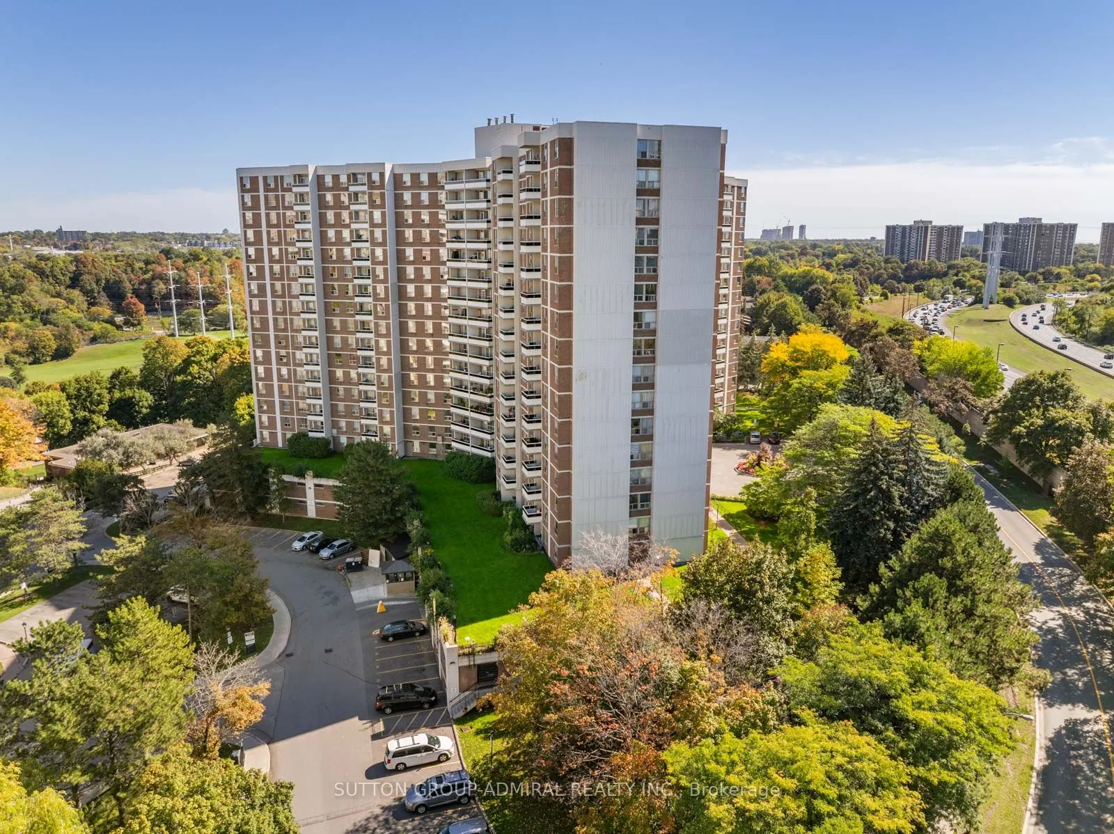5 Shady Golfway, #415