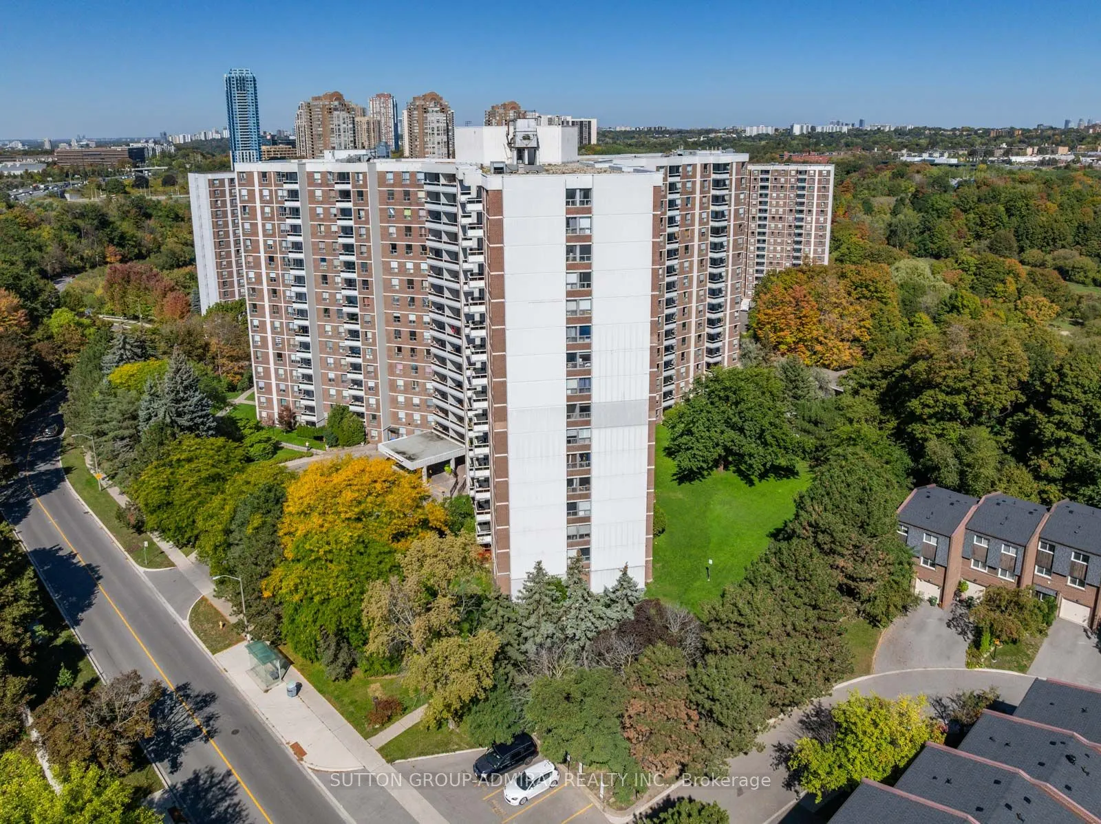 5 Shady Golfway, #415