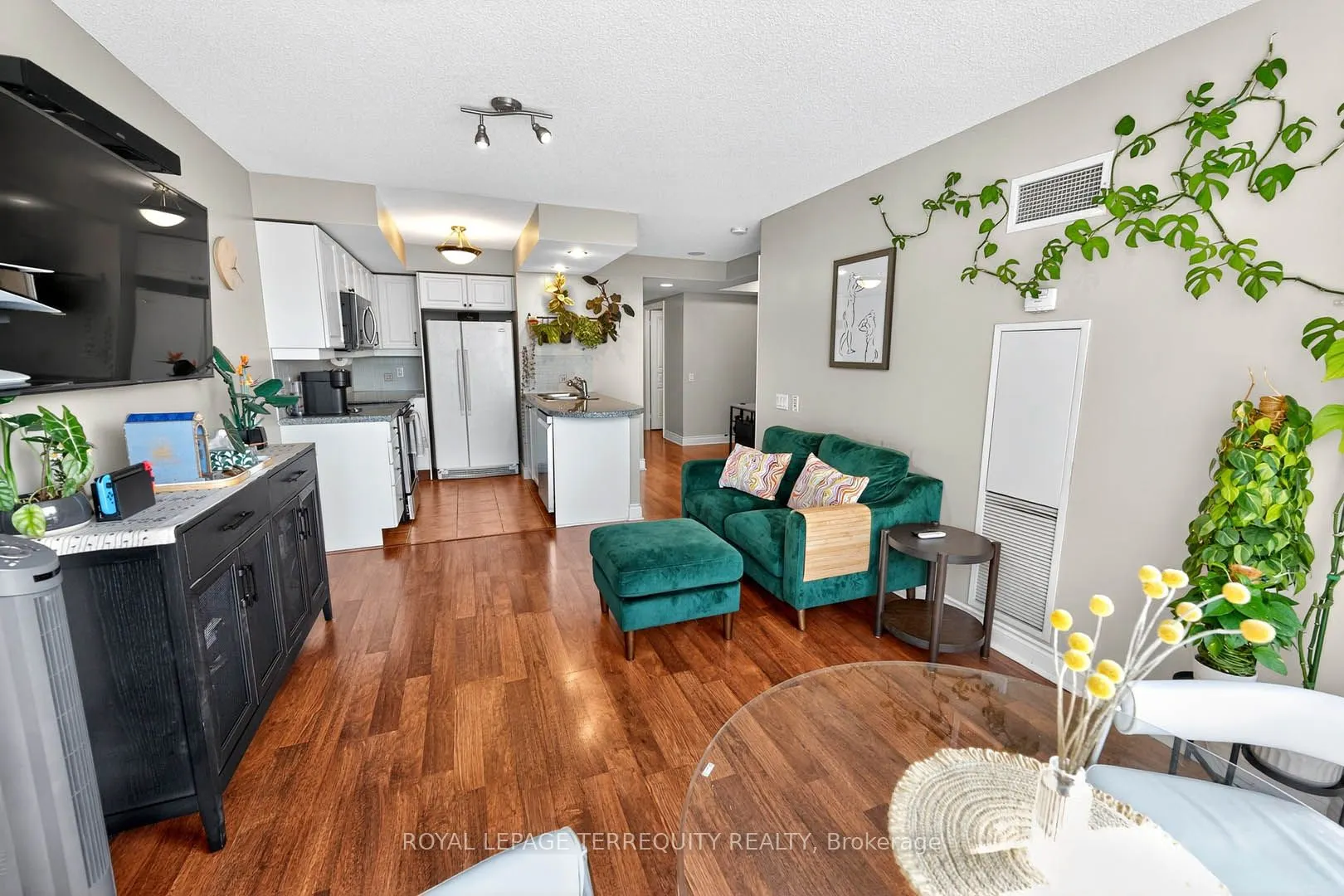 10 Northtown Way, #2510
