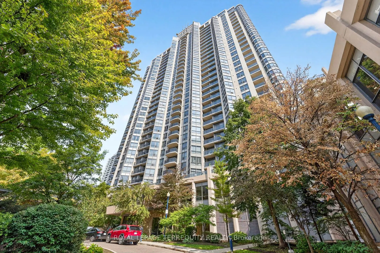 10 Northtown Way, #2510