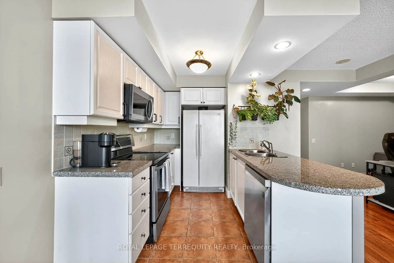 10 Northtown Way, #2510