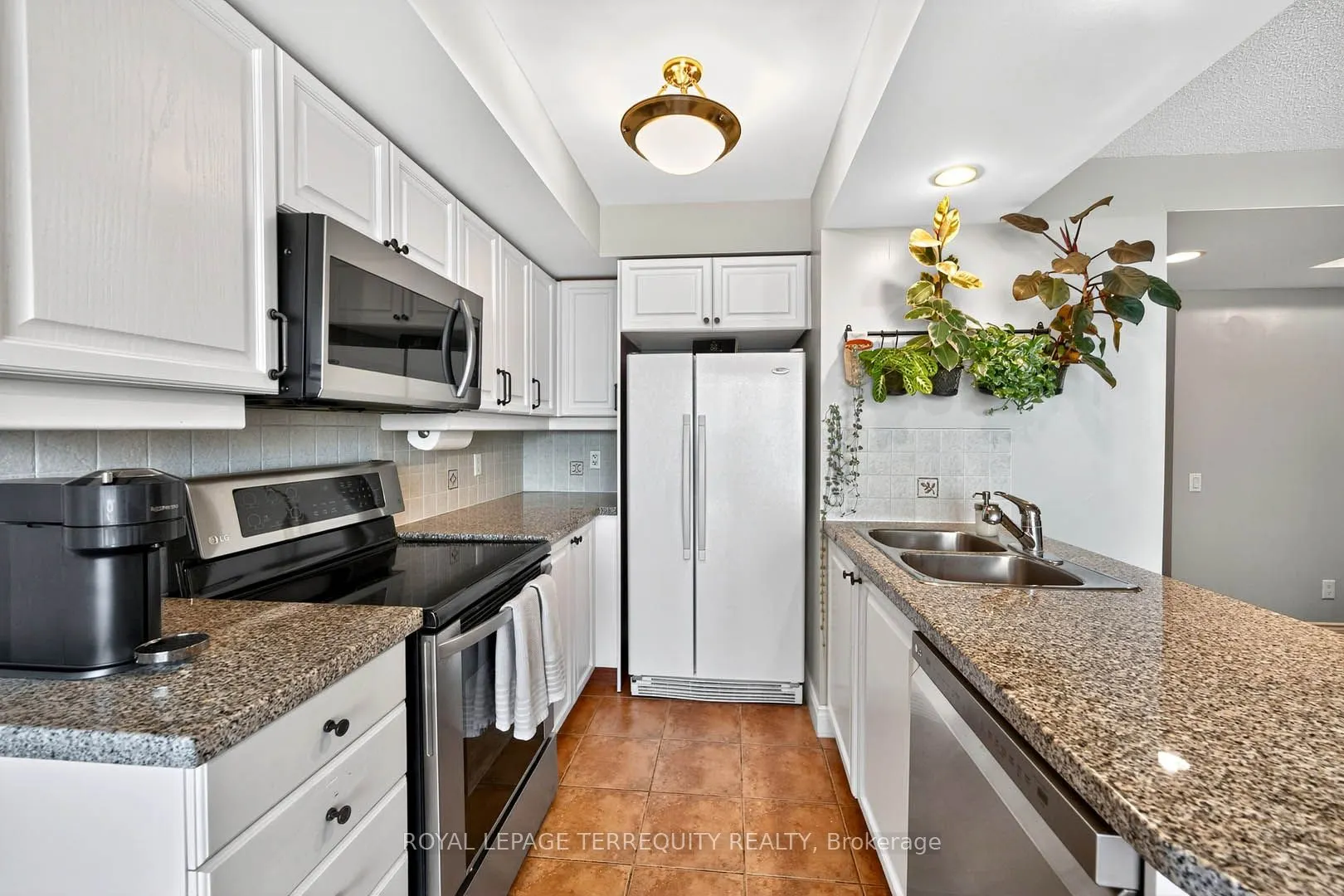 10 Northtown Way, #2510