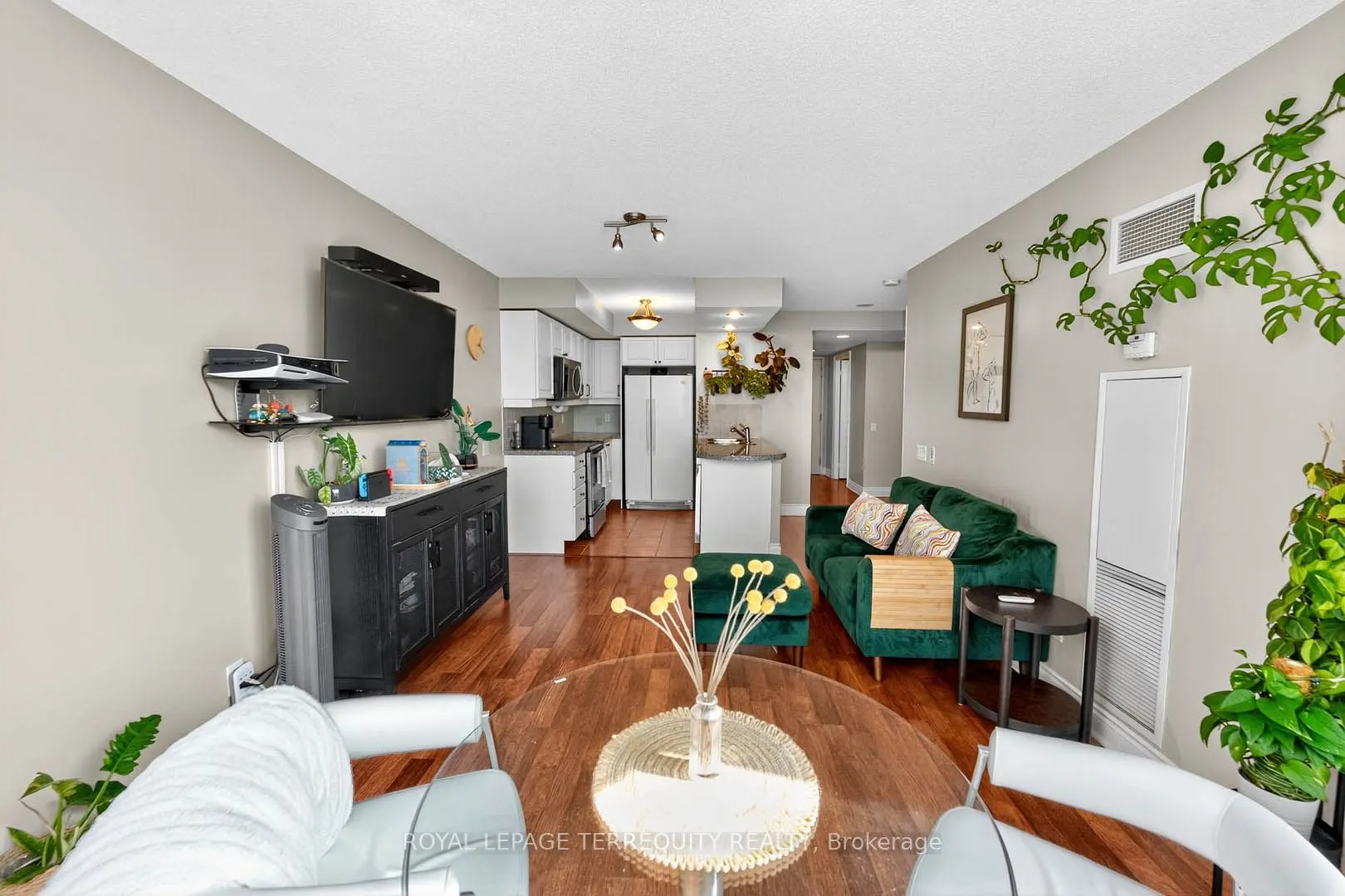 10 Northtown Way, #2510