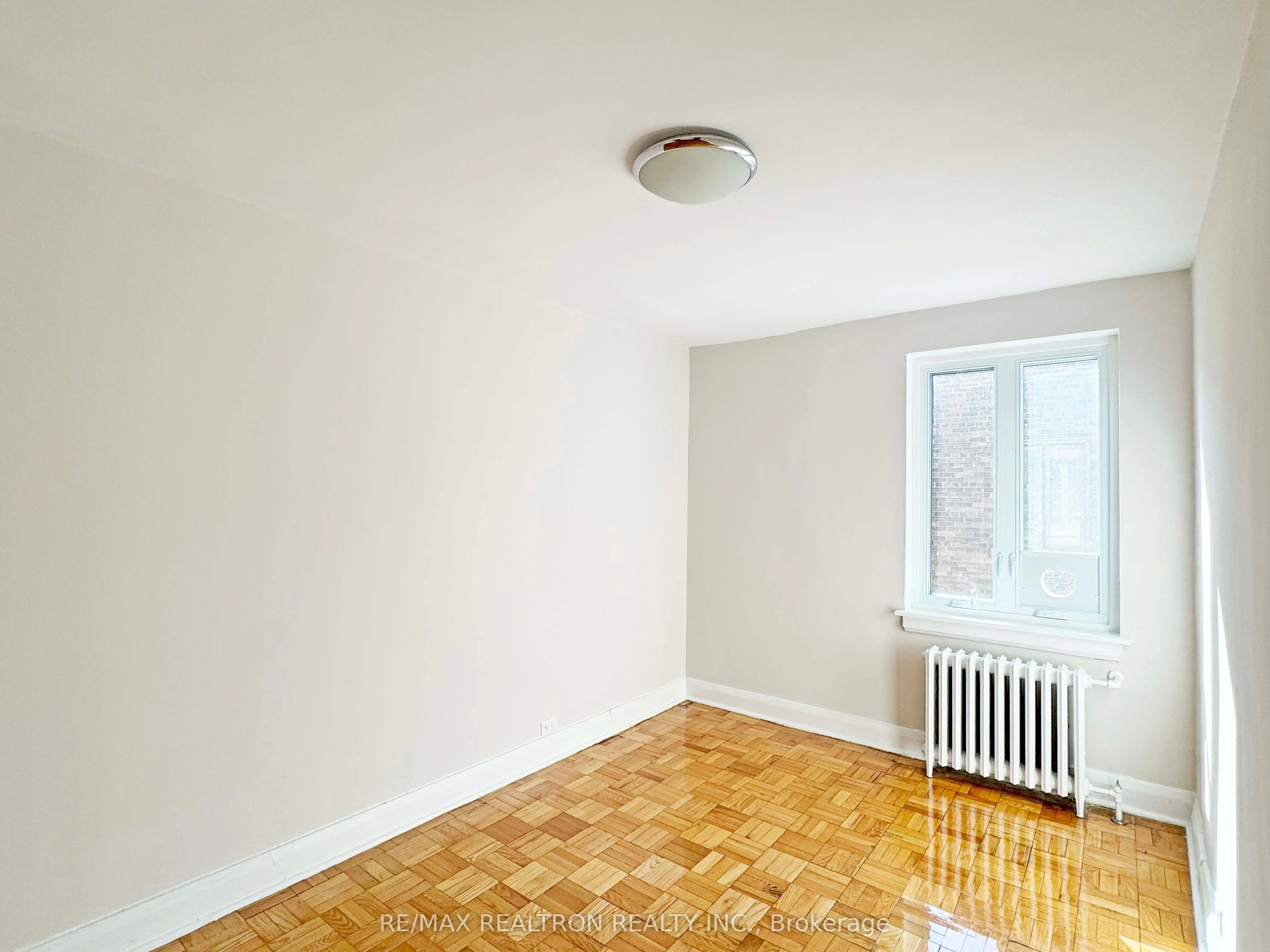 394 Avenue Road, #308