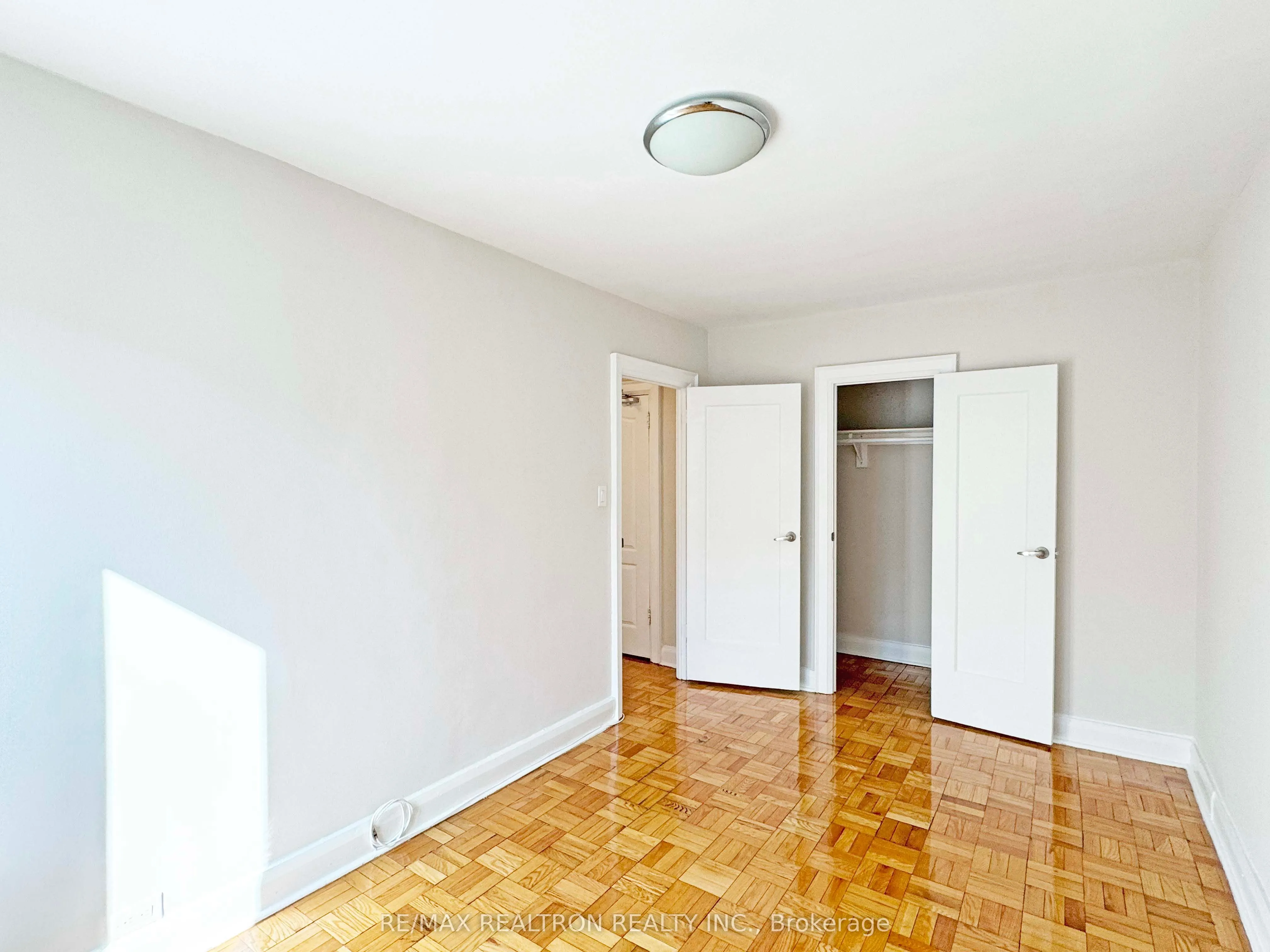 394 Avenue Road, #308
