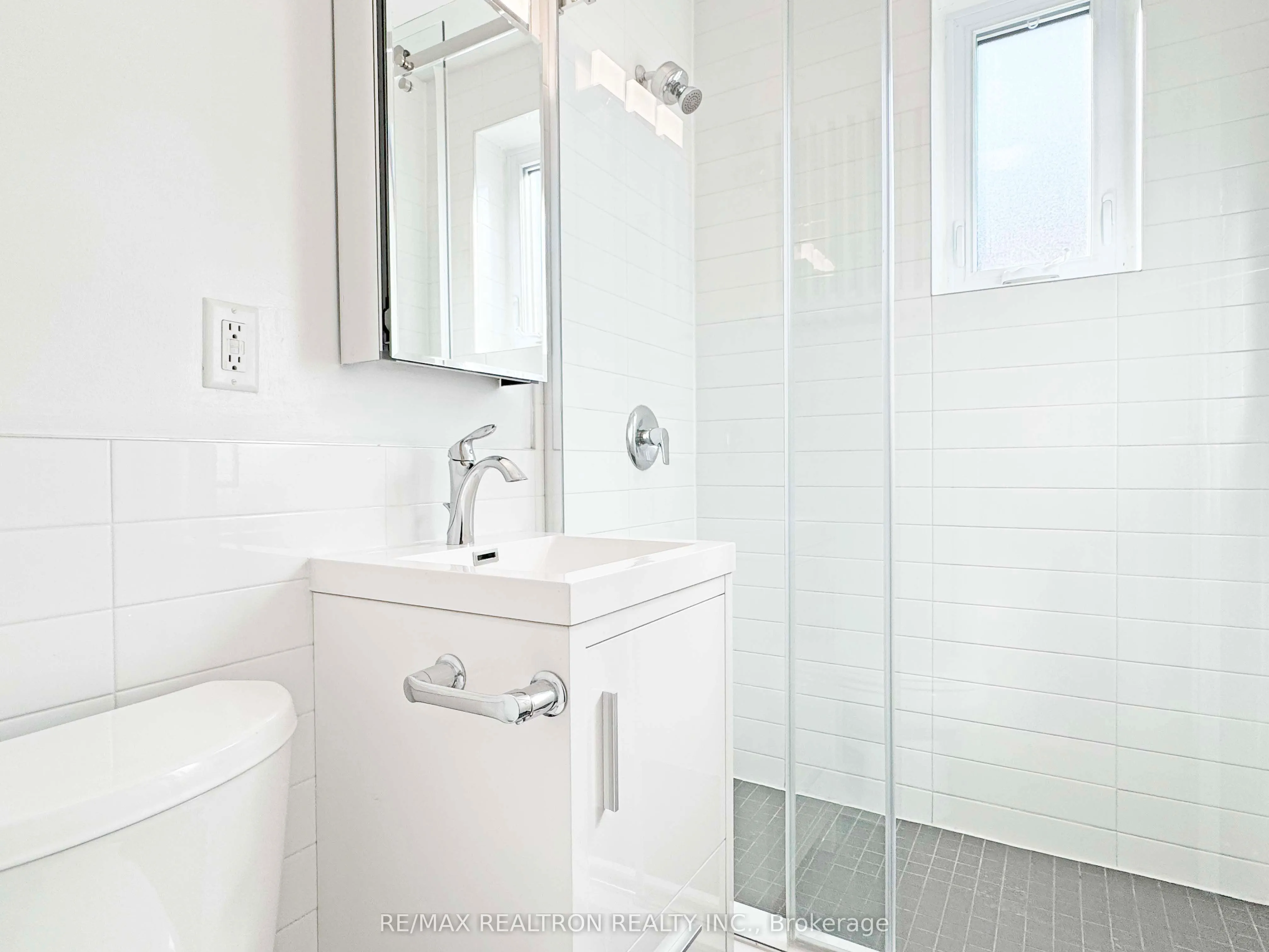 394 Avenue Road, #308