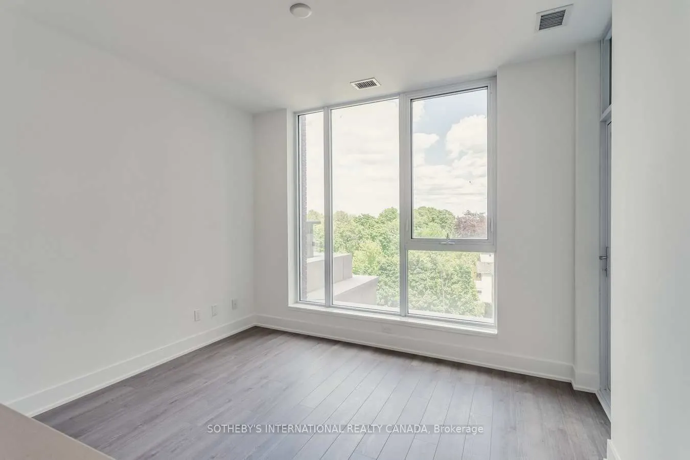 1 Belsize Drive, #405