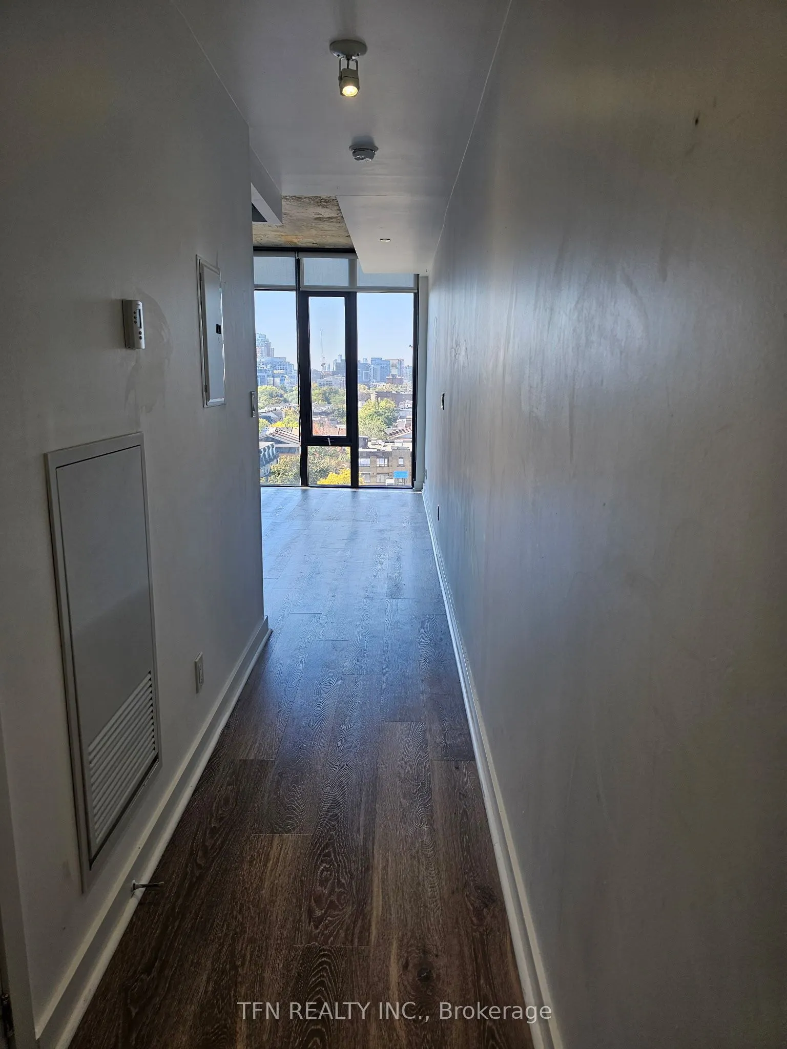 111 Bathurst Street, #810
