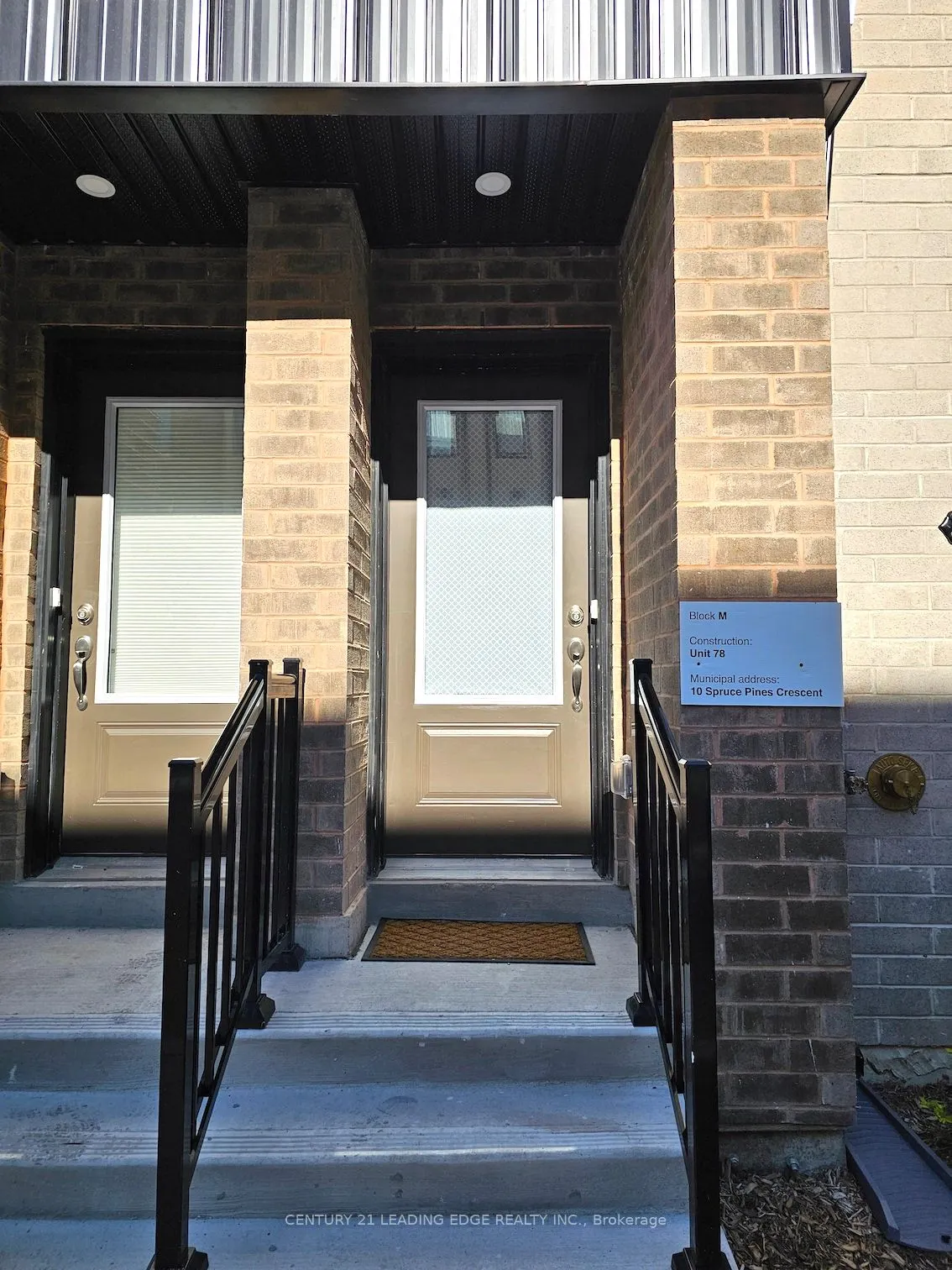 10 Spruce Pines Crescent, #Room2