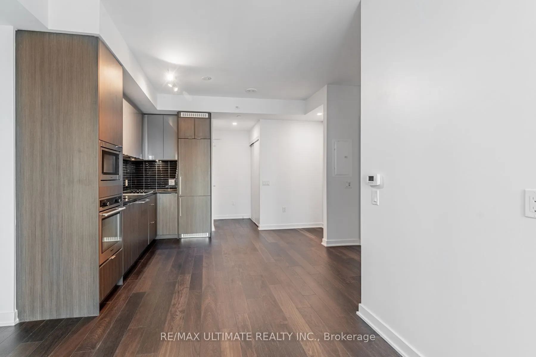 115 Blue Jays Way, #1507