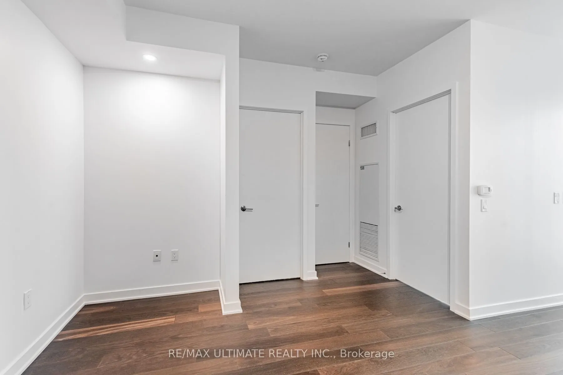 115 Blue Jays Way, #1507
