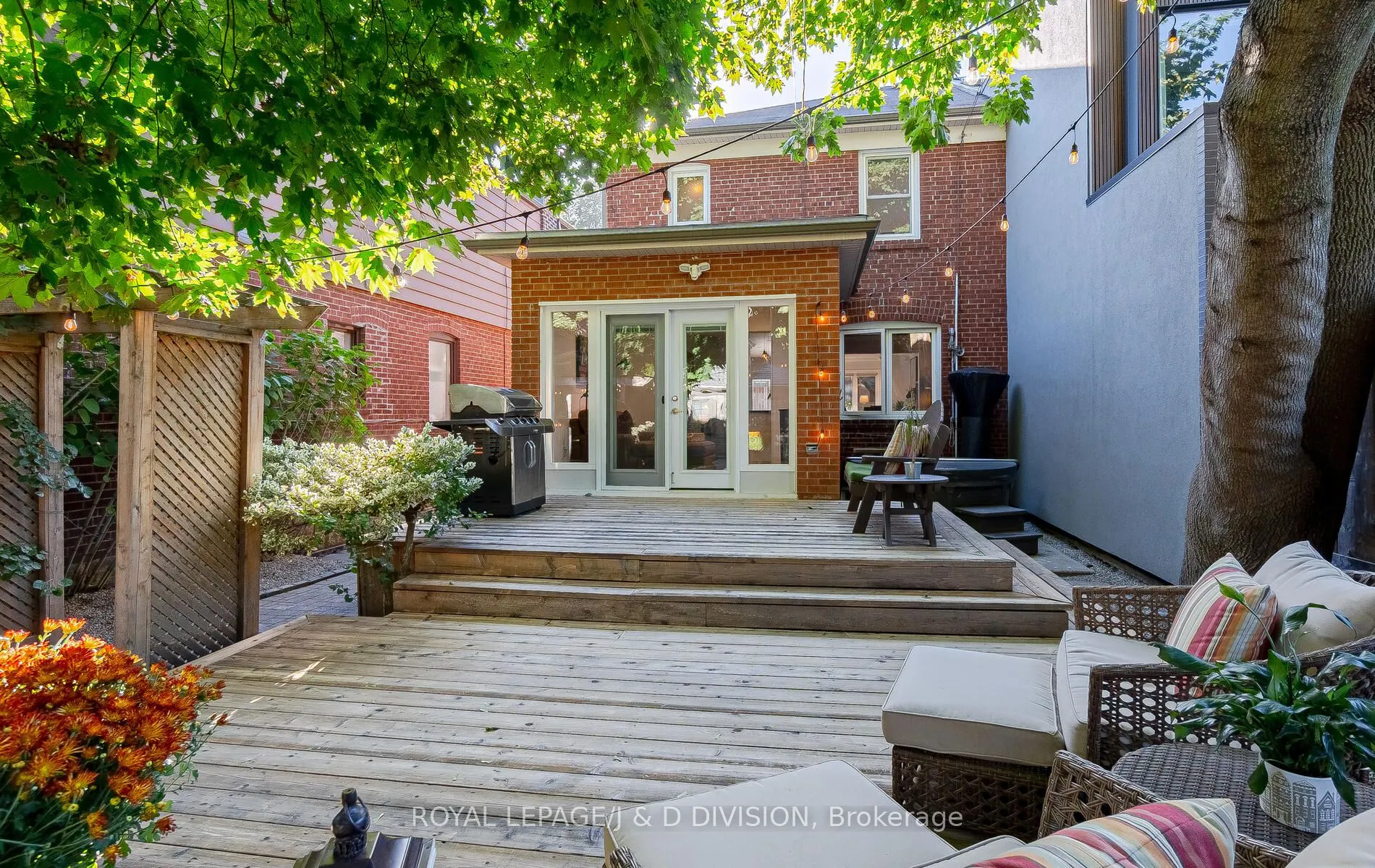151 Forman Avenue