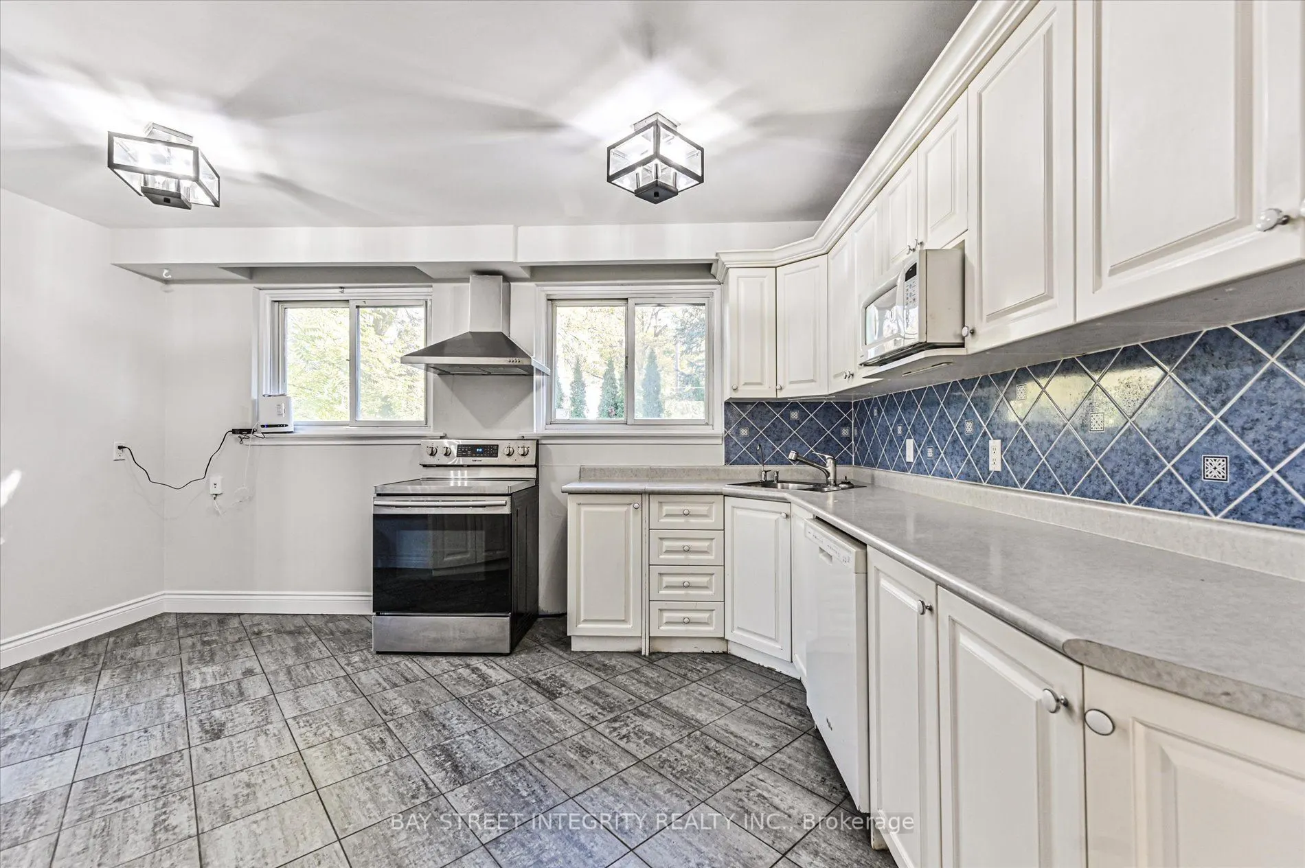 1 Caines Avenue