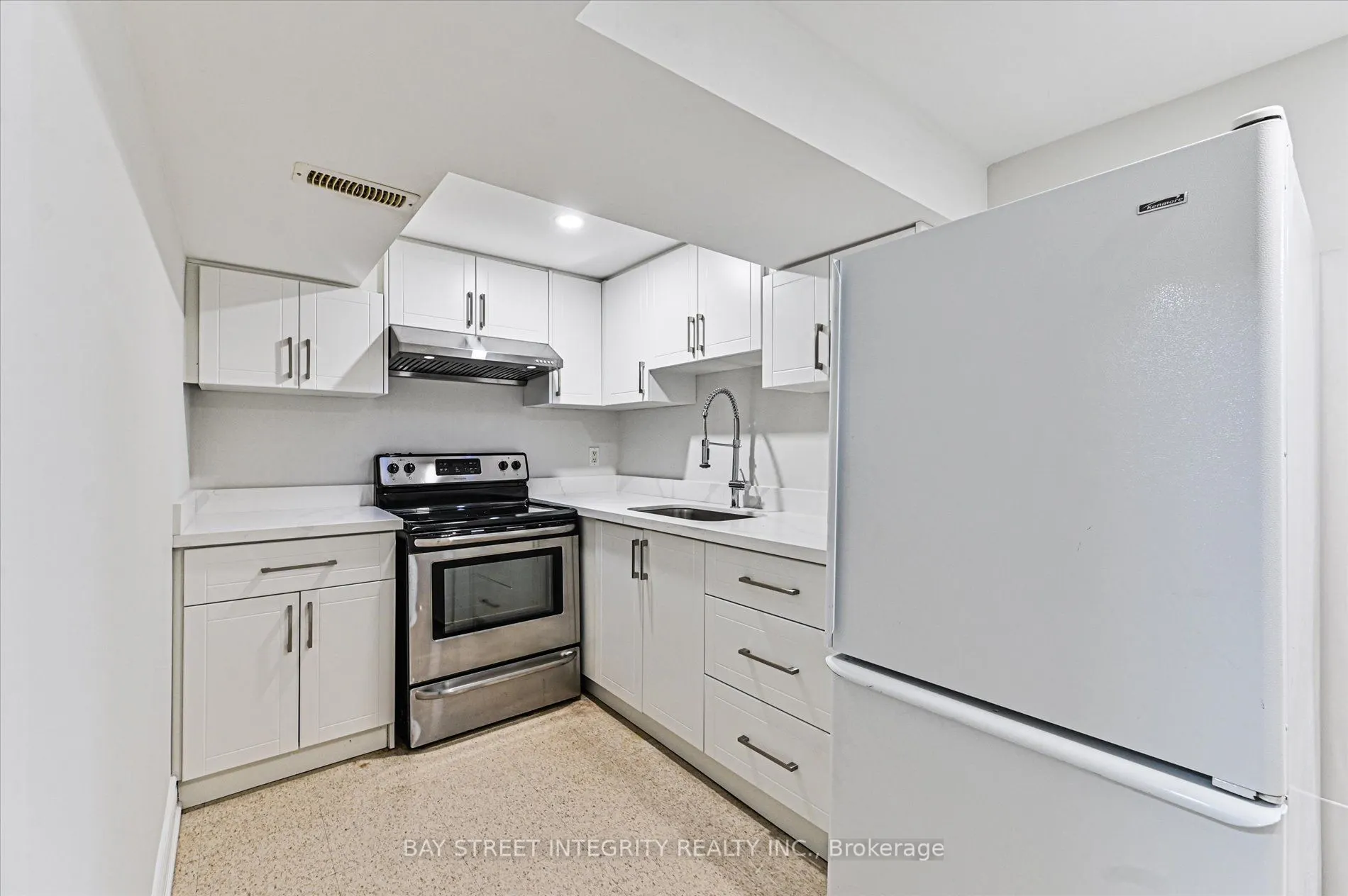 1 Caines Avenue